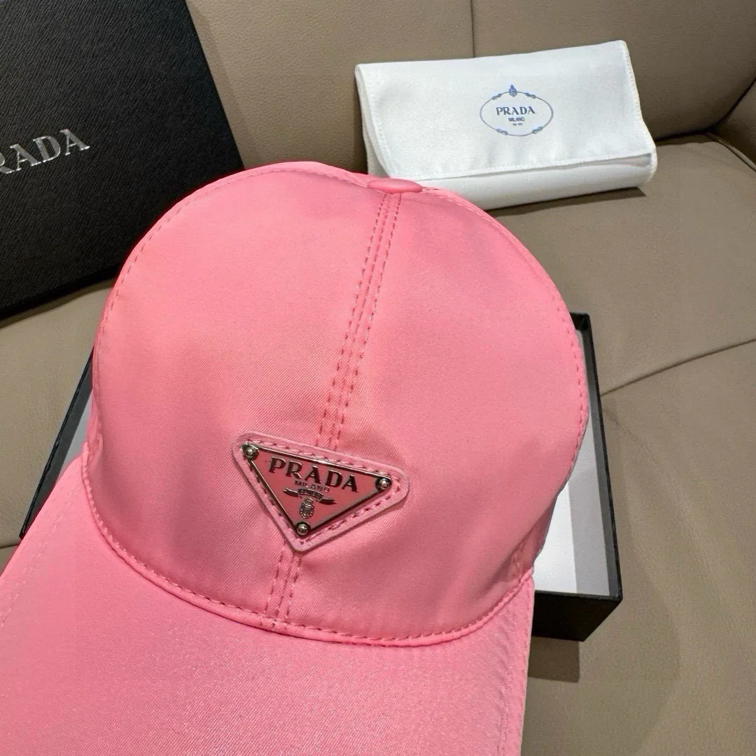 Hats PRADA 17224555