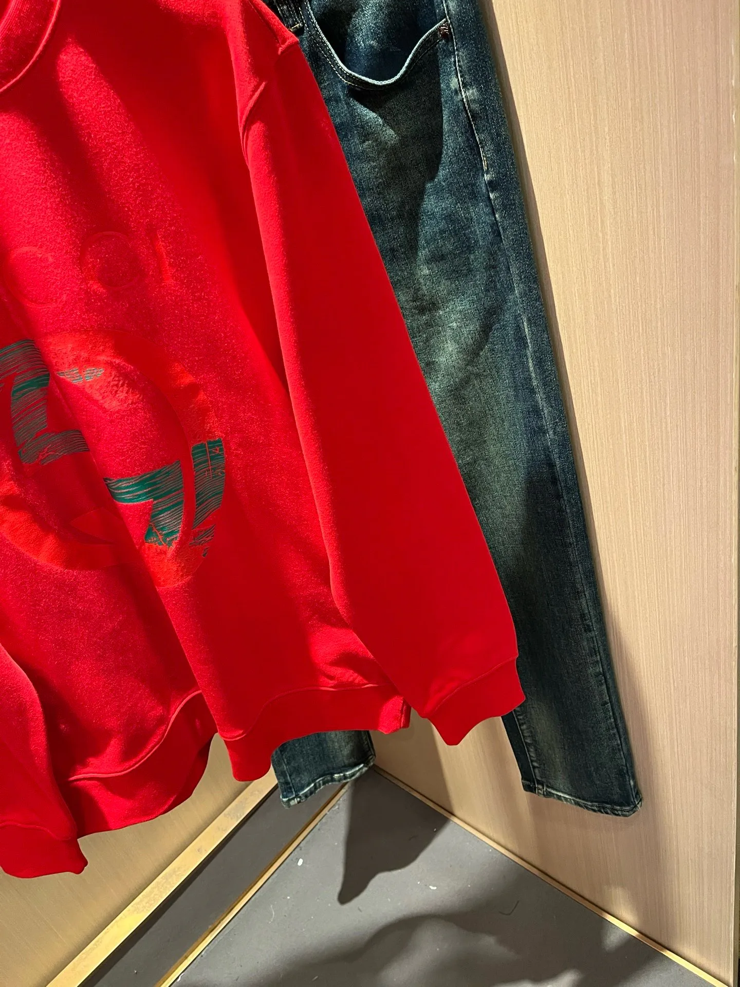 Men's Sweatshirts And Hoodies GUCCI 18081283