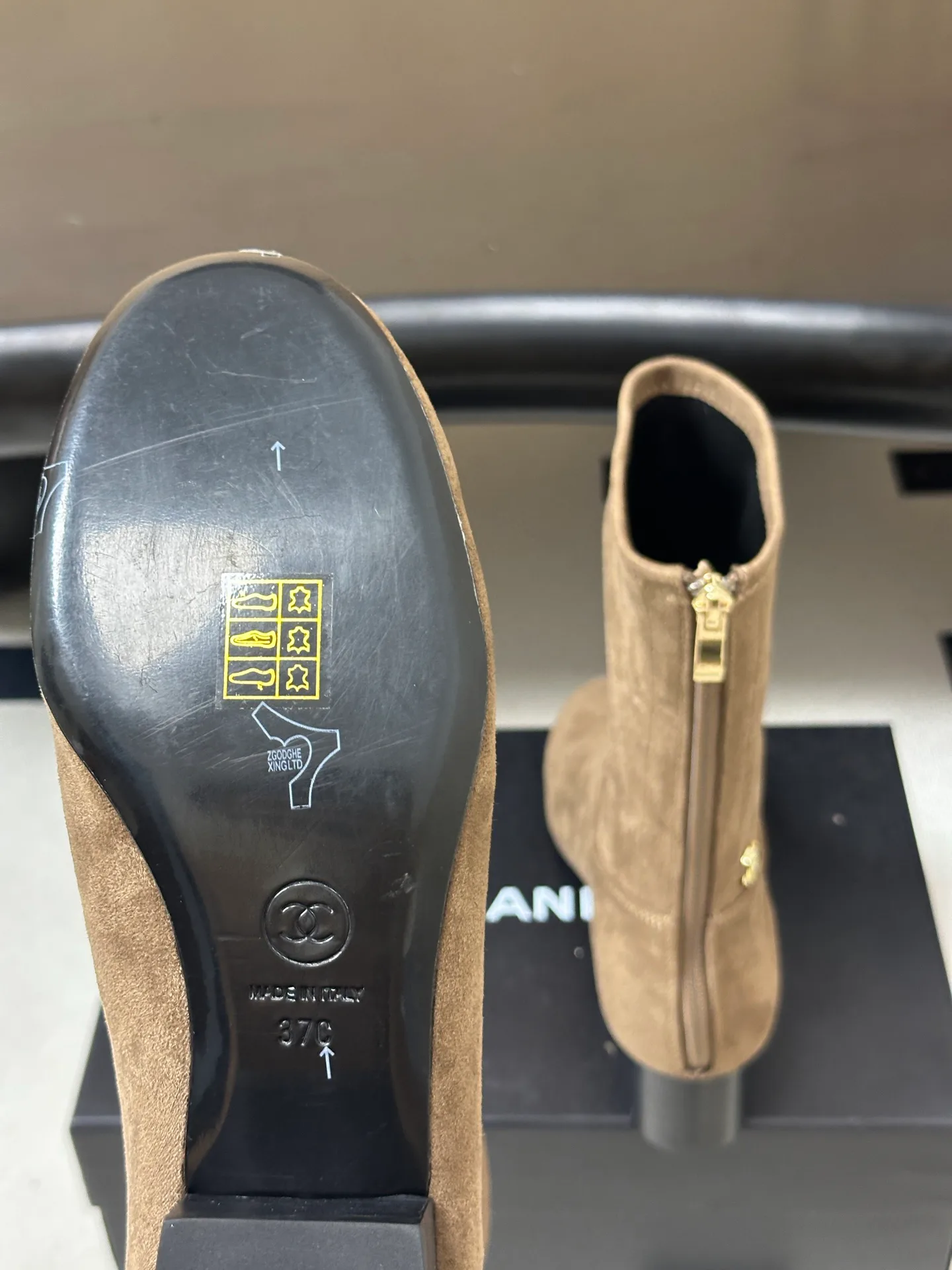 Women's Booties CHANEL 18049171