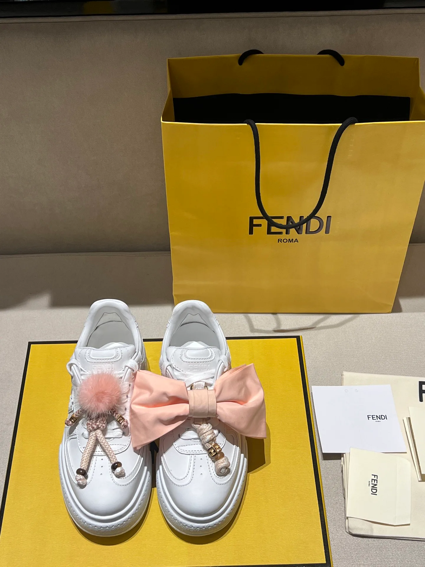 Women's Sneakers FENDI 18020695