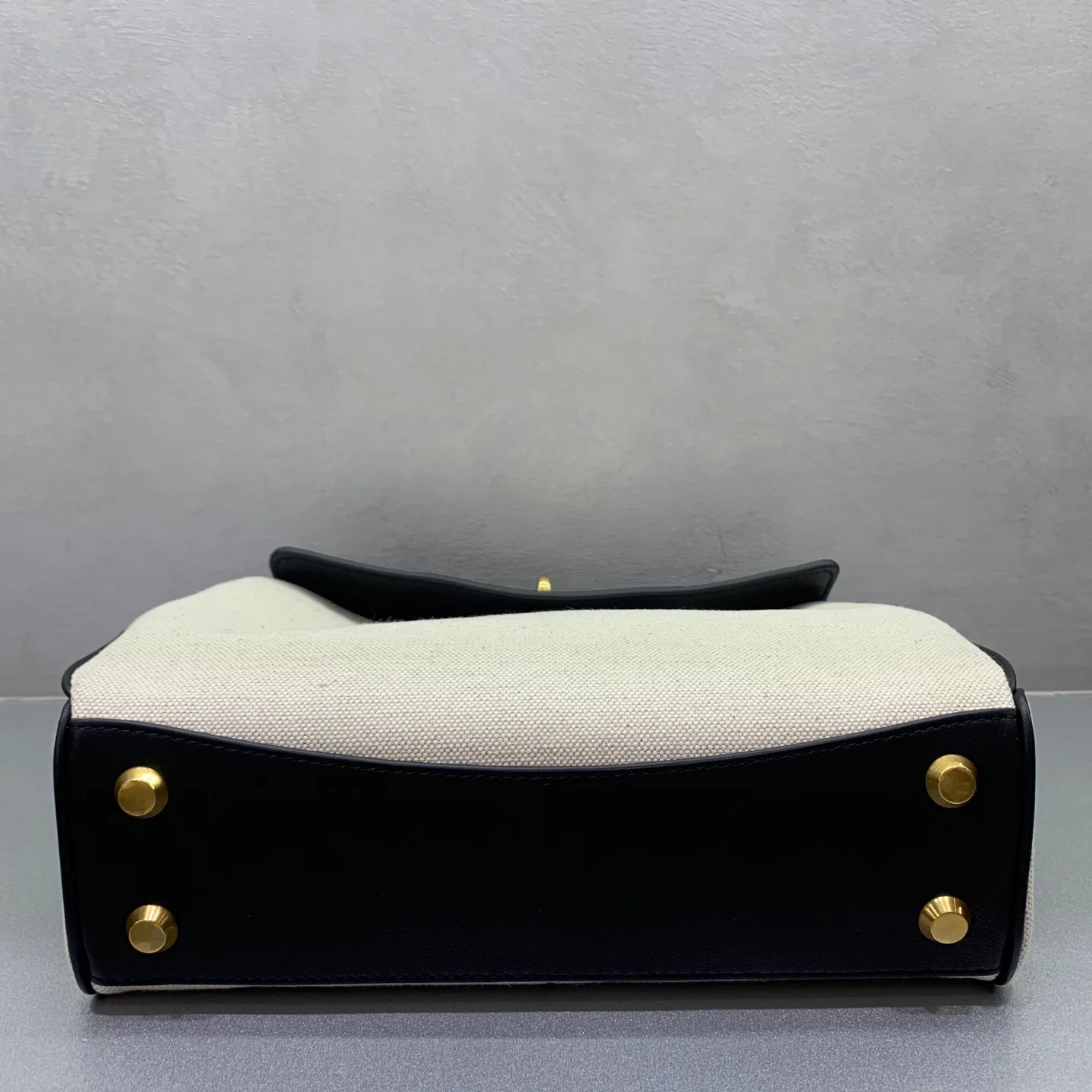 Women's Classic Handbags BALENCIAGA 18136006