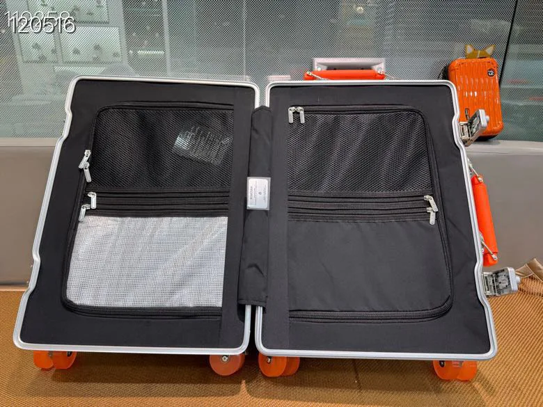 Suitcases RIMOWA 18266178