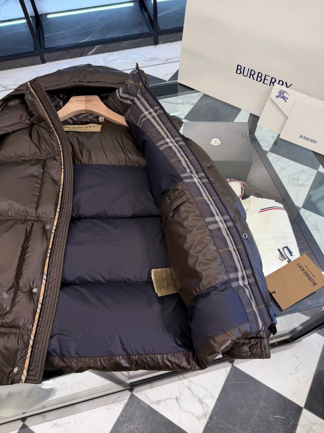 Women's Jackets And Down Jackets BURBERRY 17876502