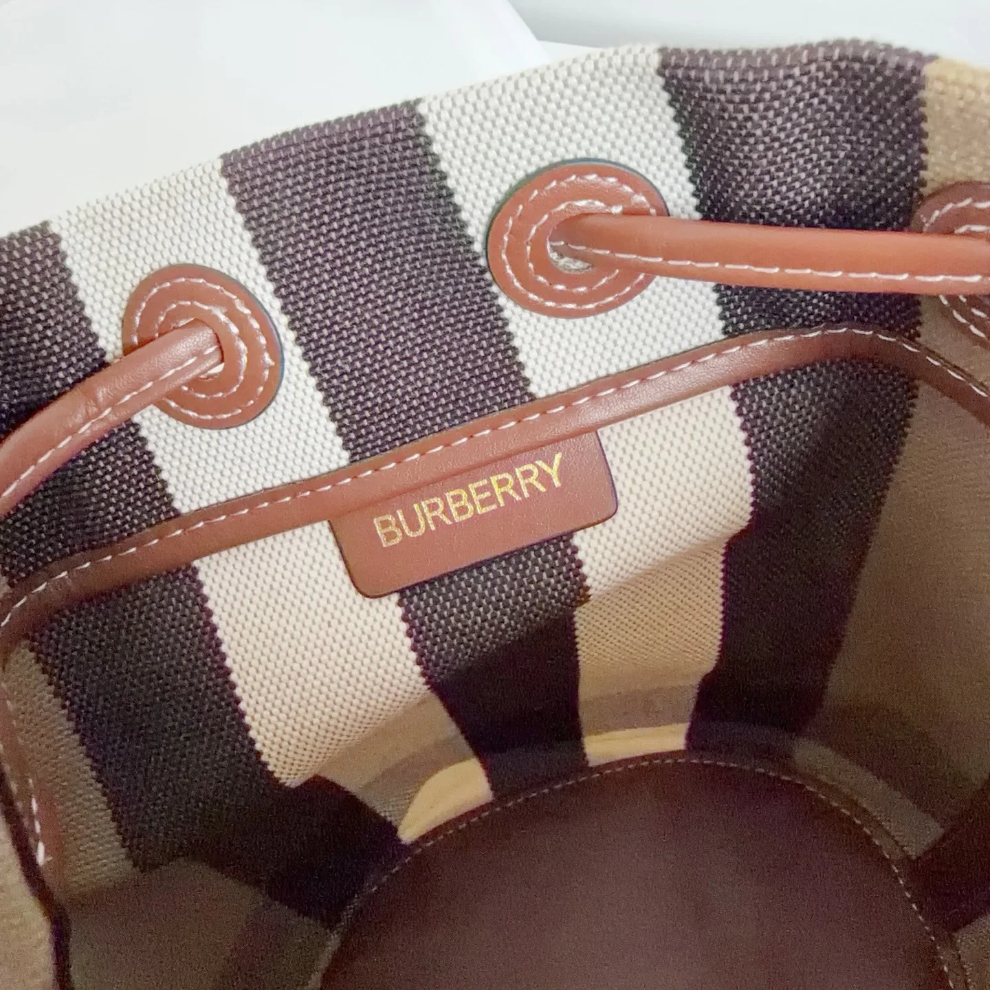 Women's Classic Handbags BURBERRY 18517300