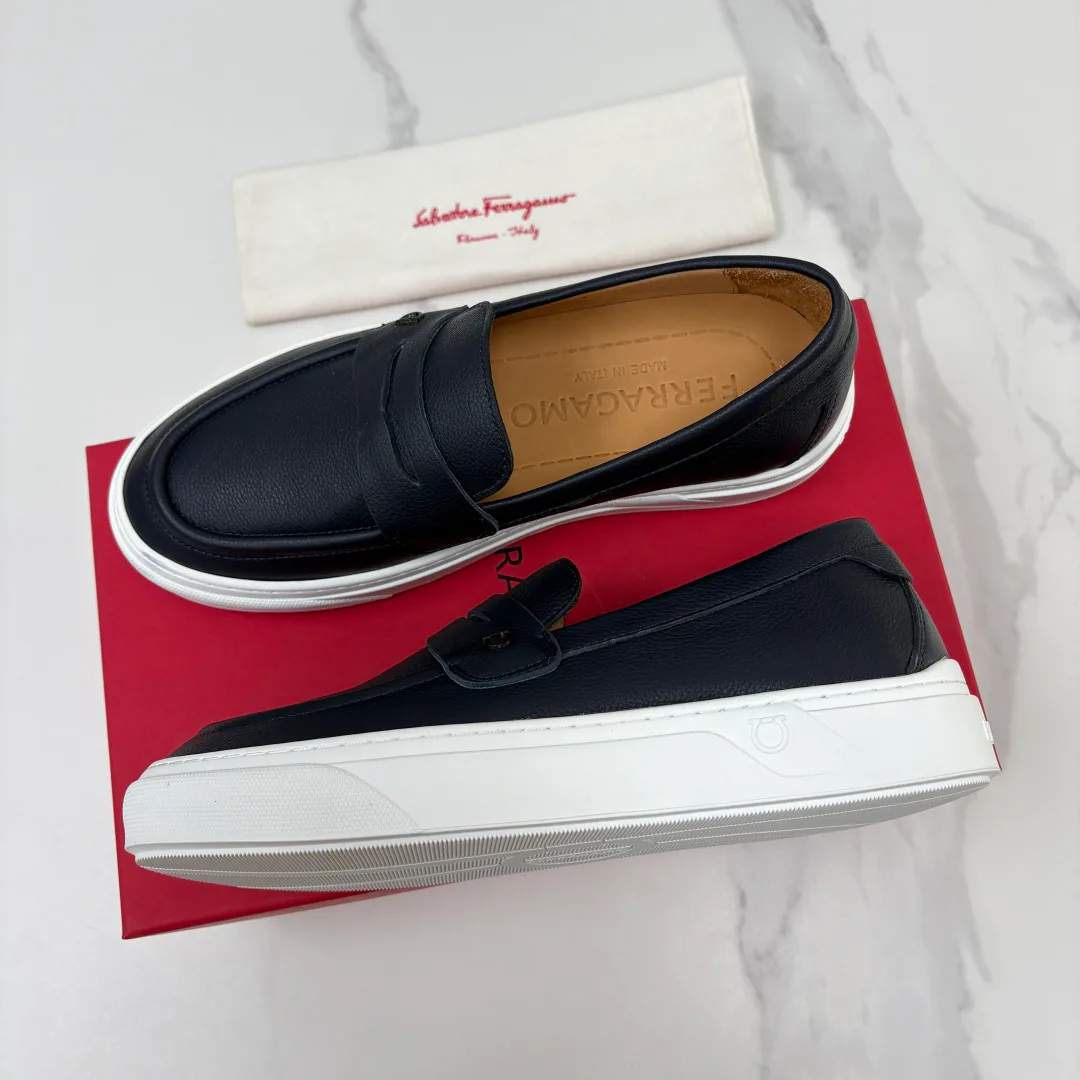Women's Loafers And Moccasins SALVATORE FERRAGAMO 17936405
