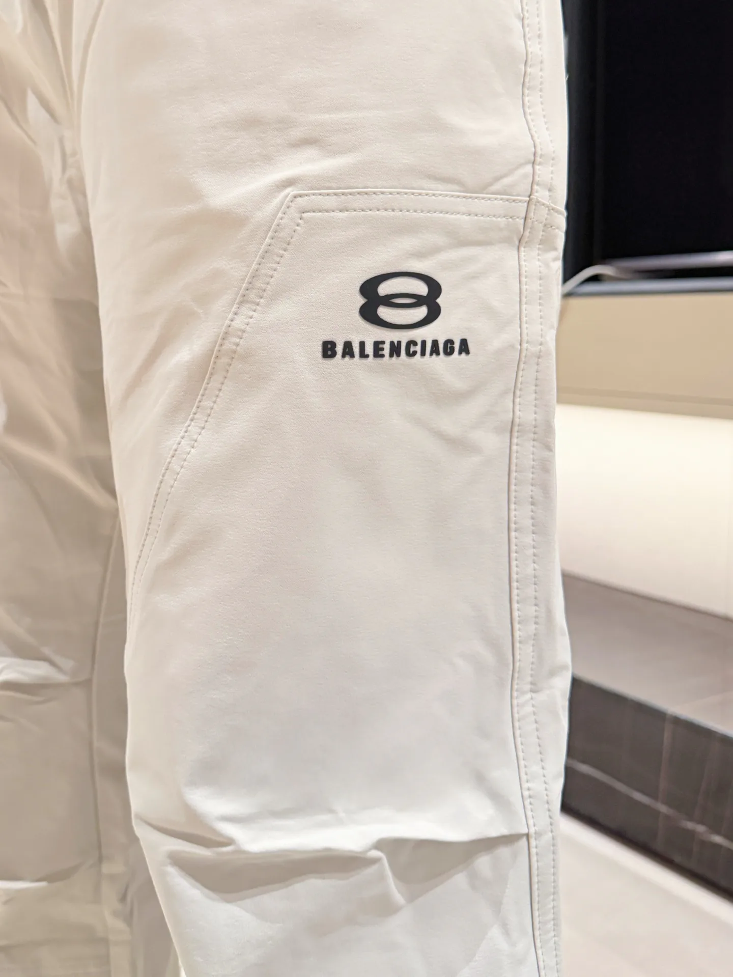 Men's Trousers BALENCIAGA 18499705