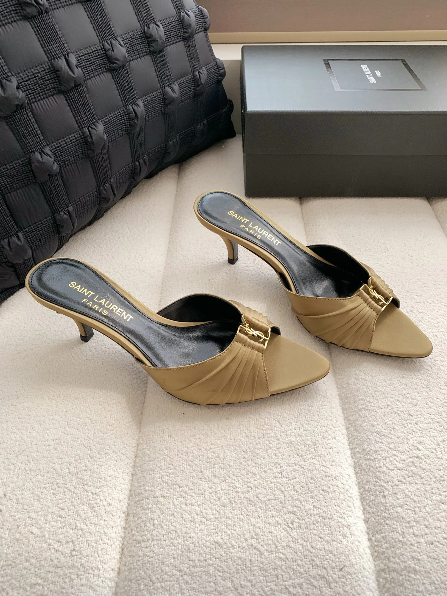 Women's Mules And Clogs SAINT LAURENT 17371742