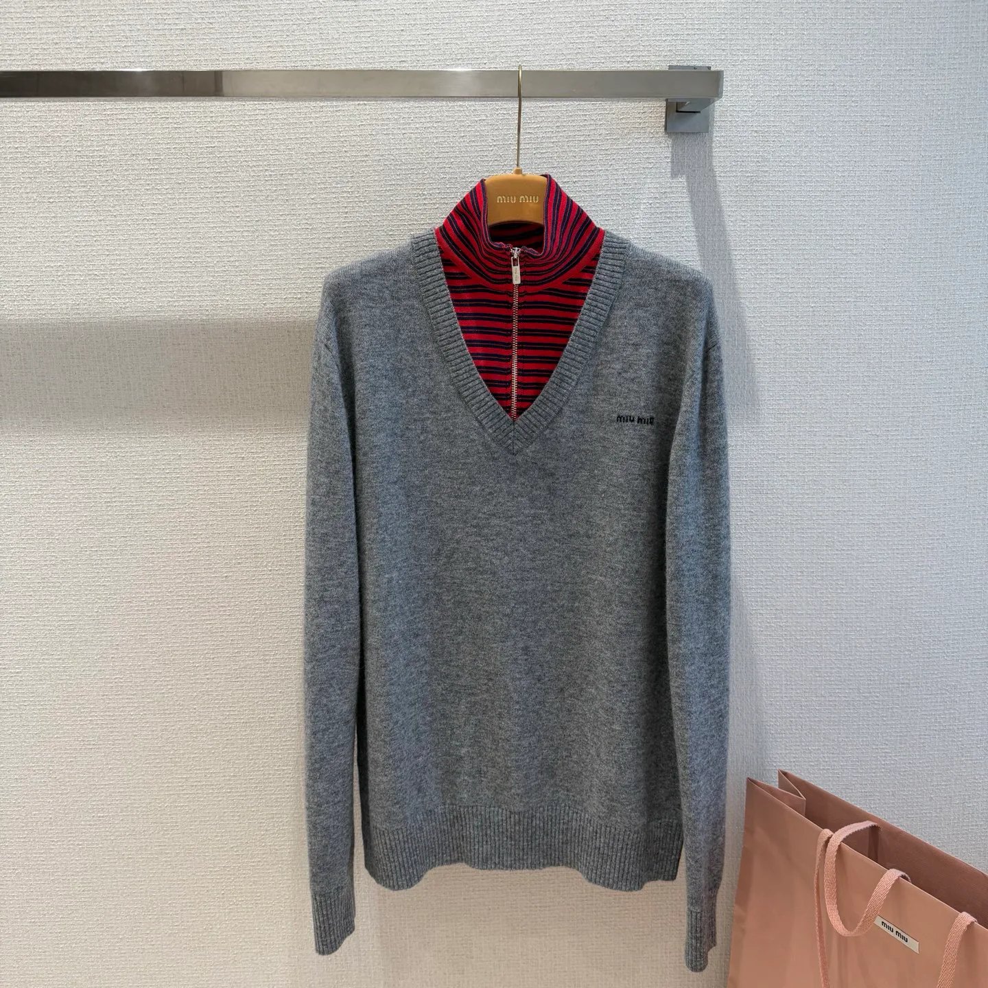 Women's Jumpers And Sweaters MIU MIU 18298401