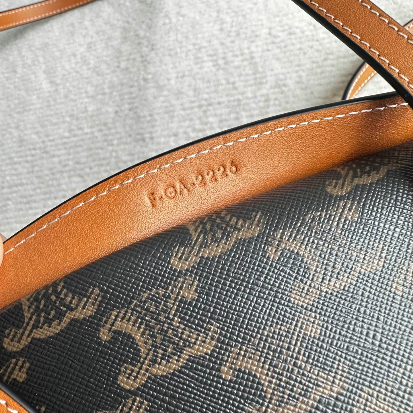 Women's Classic Handbags CELINE 17796565