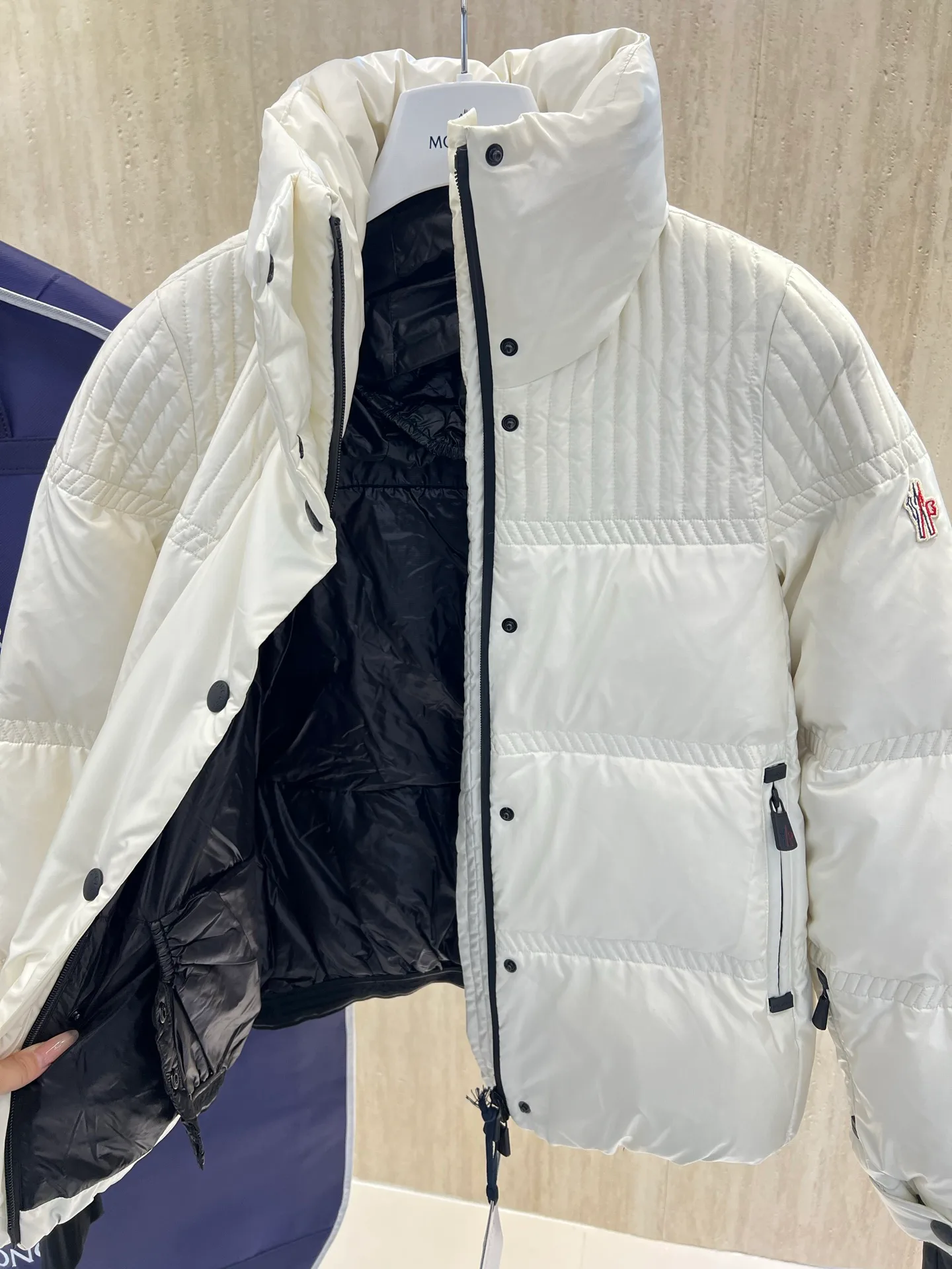 Men's Jackets And Down Jackets MONCLER 18231503