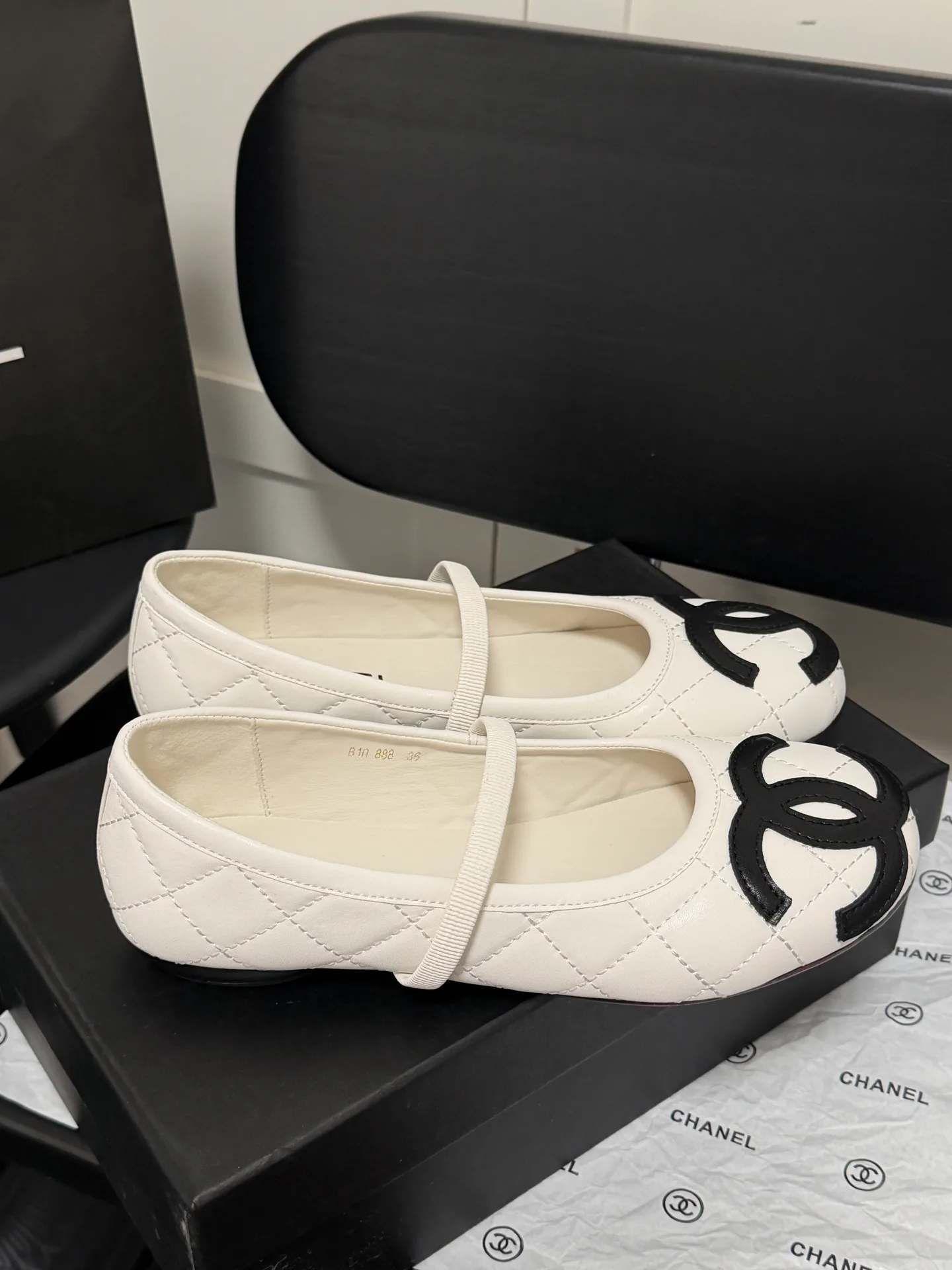 Women's Ballet Flats CHANEL 18362246