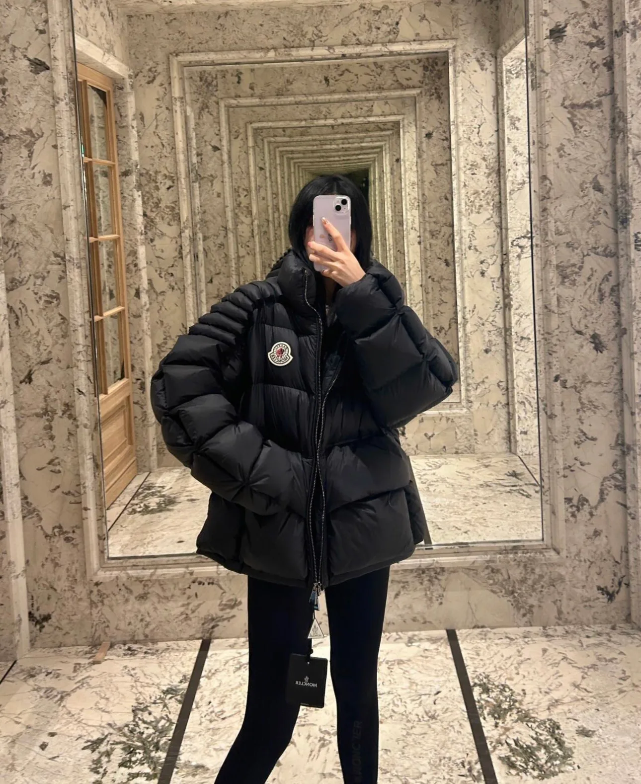 Women's Jackets And Down Jackets MONCLER 18130160