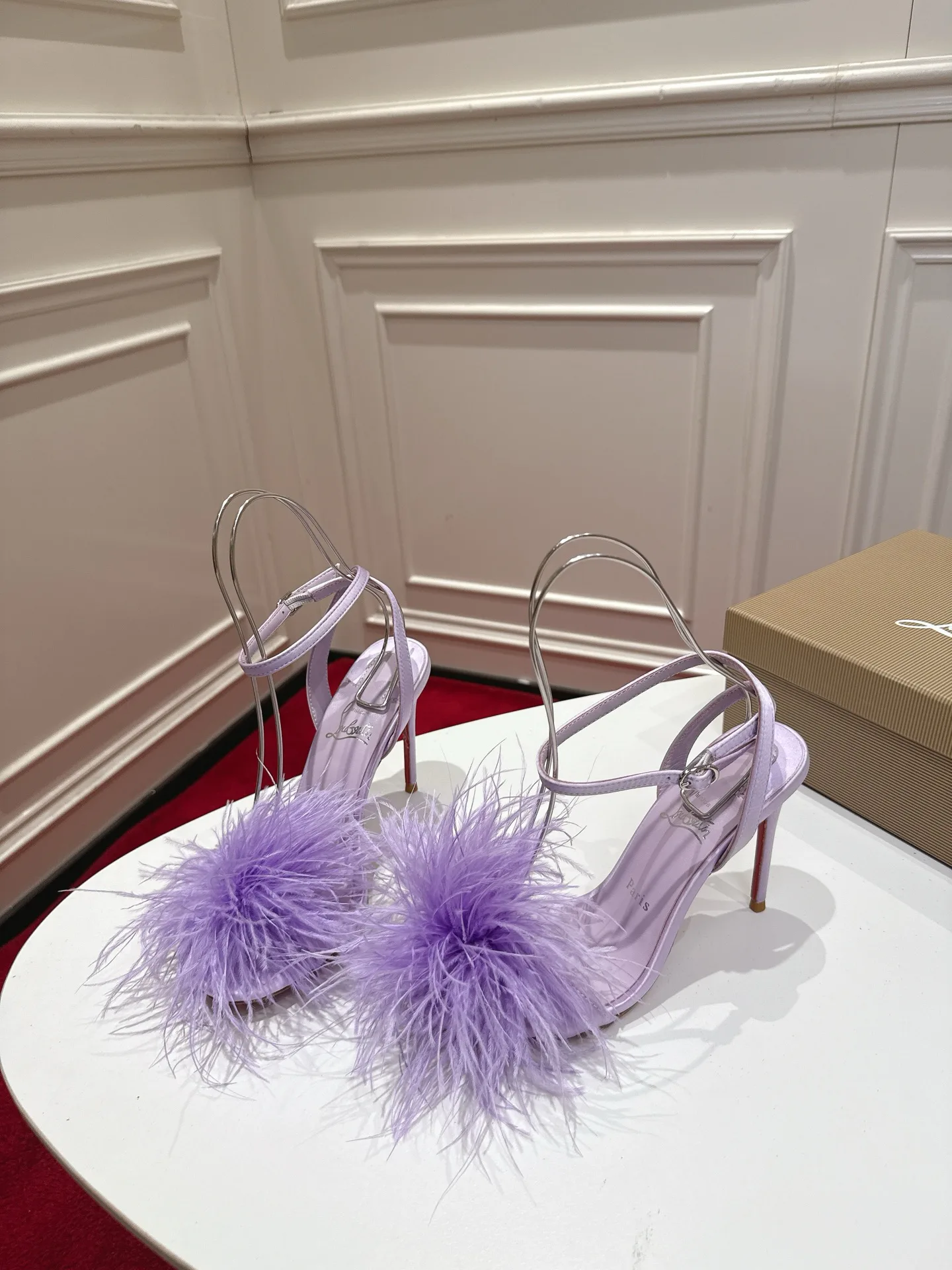 Women's Heels CHRISTIAN LOUBOUTIN 16920367