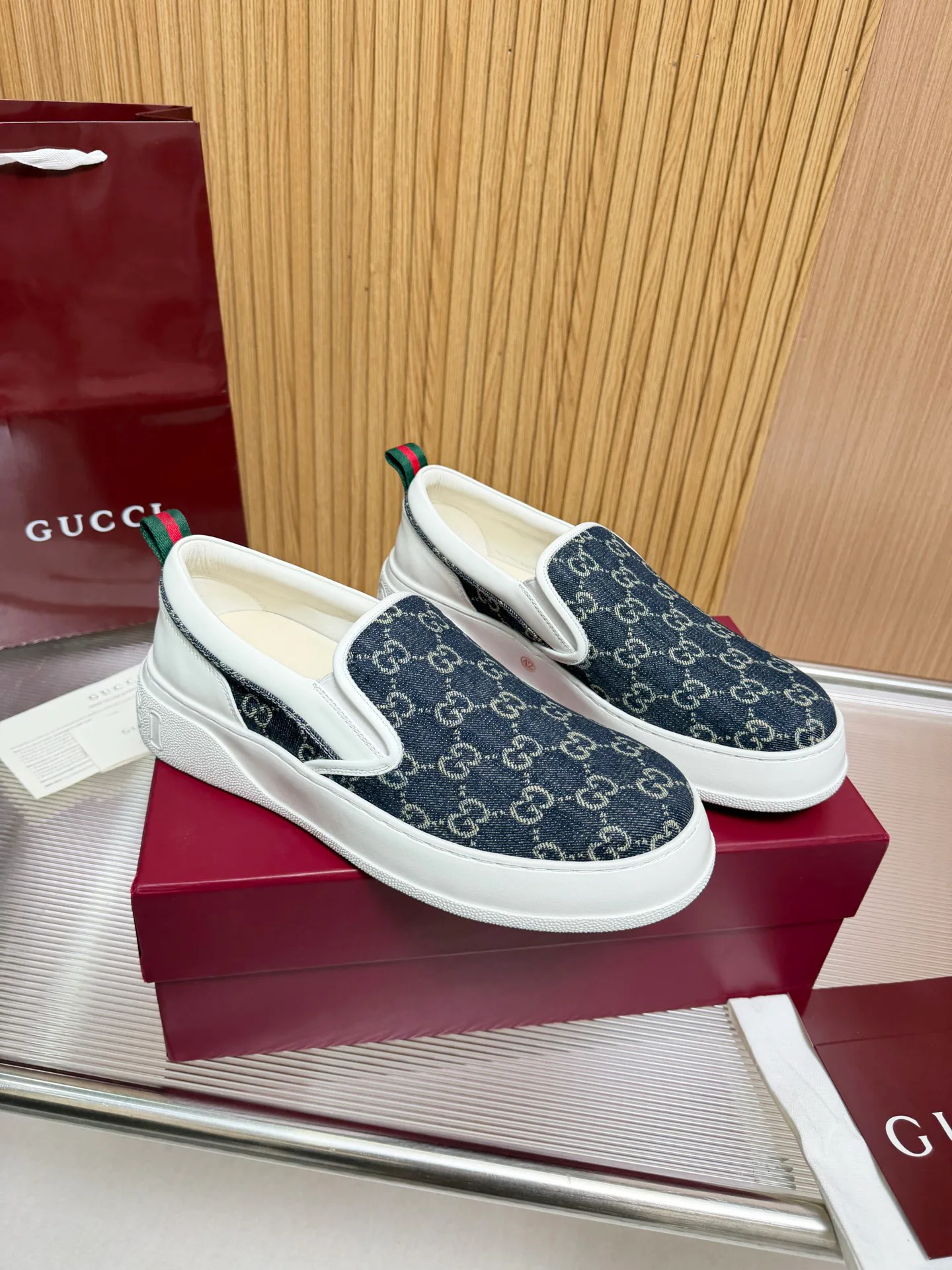 Men's Sneakers GUCCI 17620465