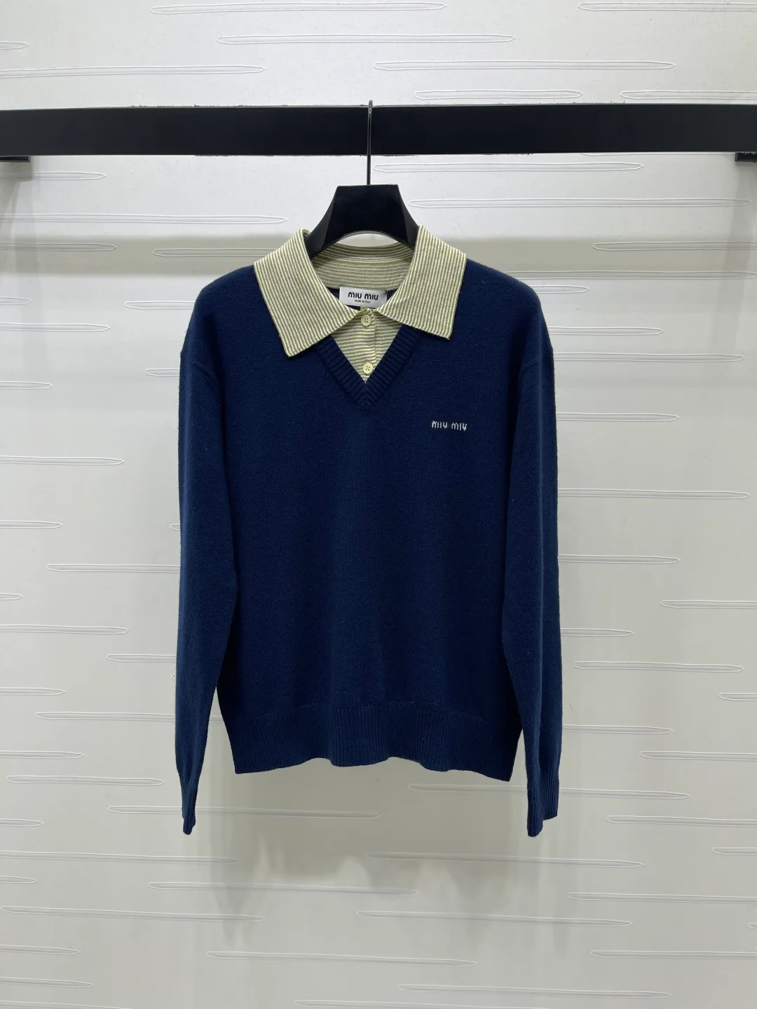 Women's Jumpers And Sweaters MIU MIU 17460232