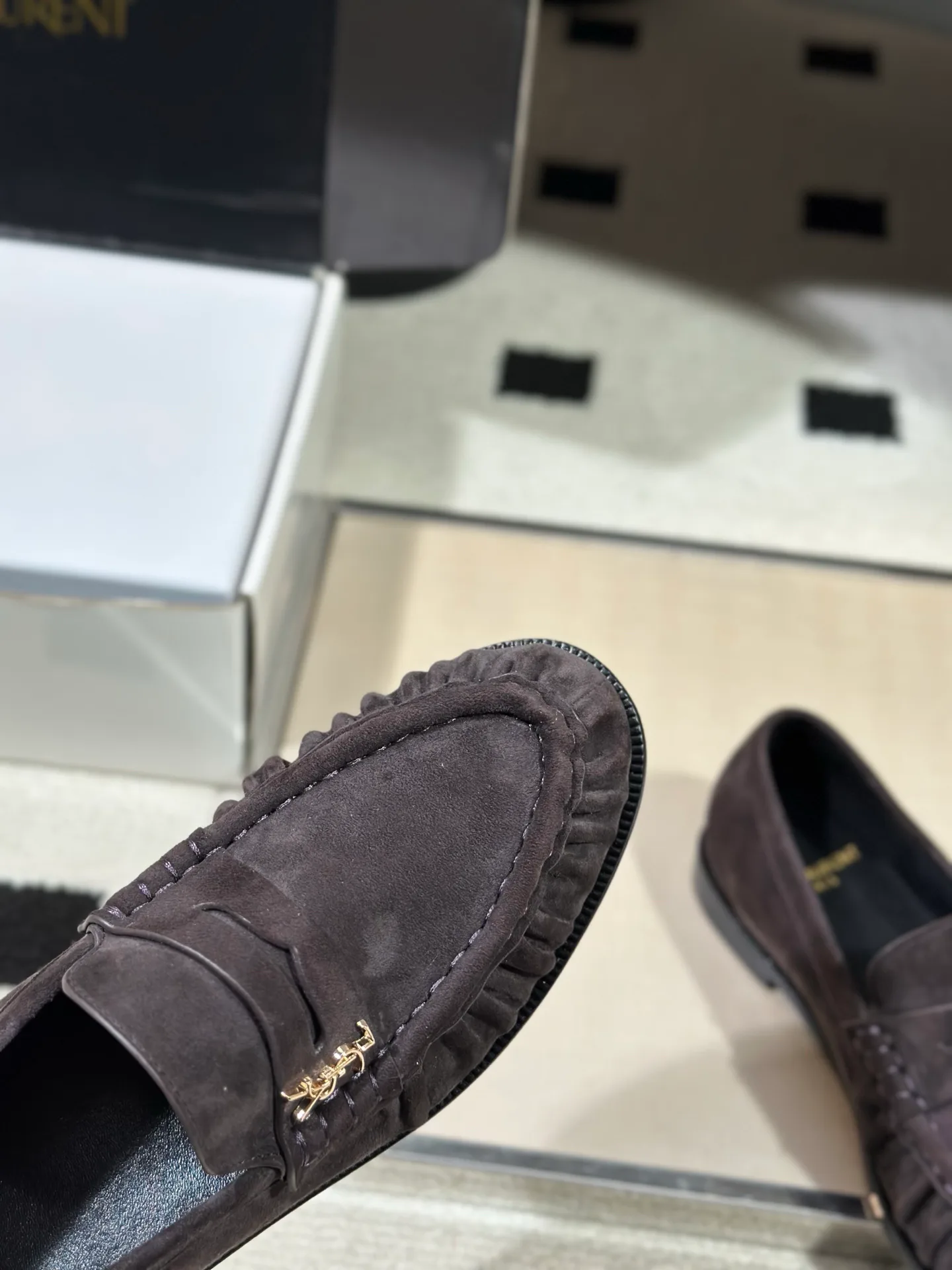 Women's Loafers And Moccasins SAINT LAURENT 18041786