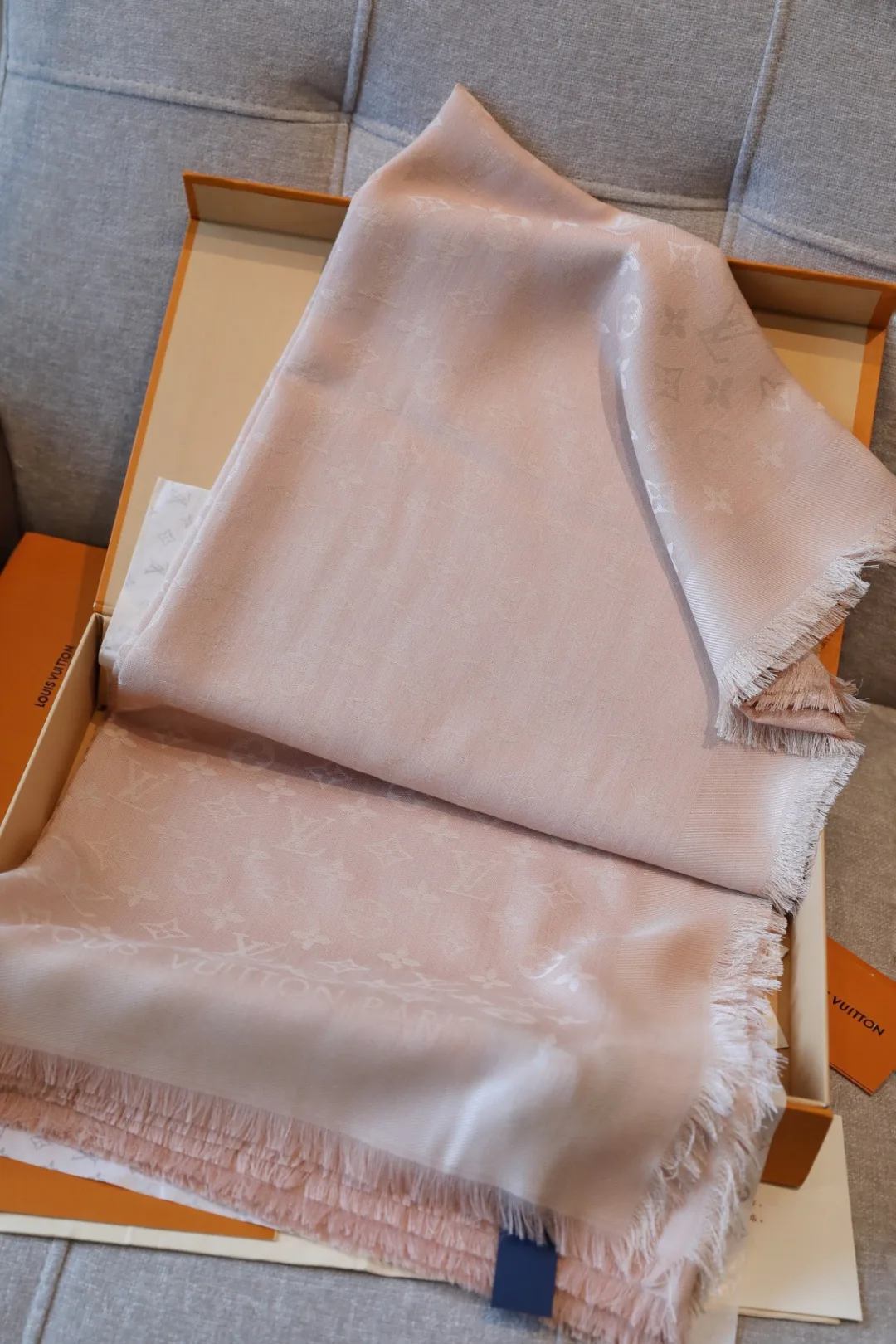 Scarves LOUIS VUITTON 17991828