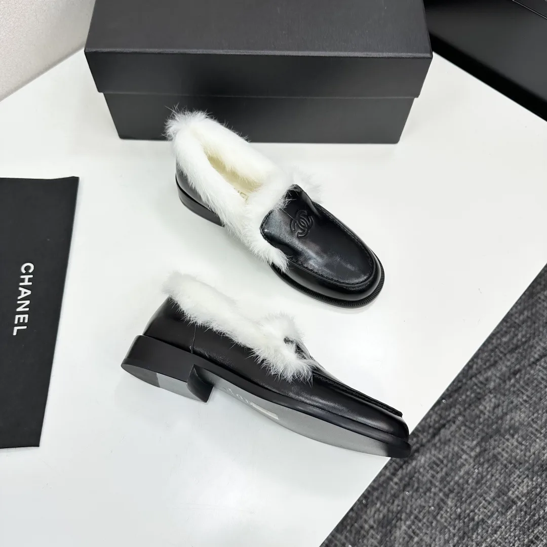 Women's Loafers And Moccasins CHANEL 18083891