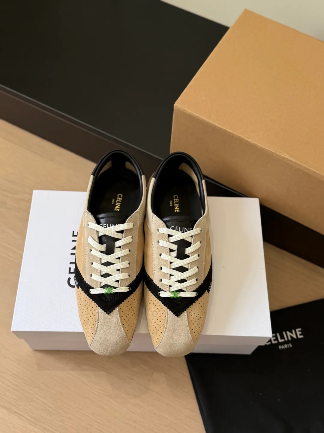 Women's Sneakers CELINE 18224059