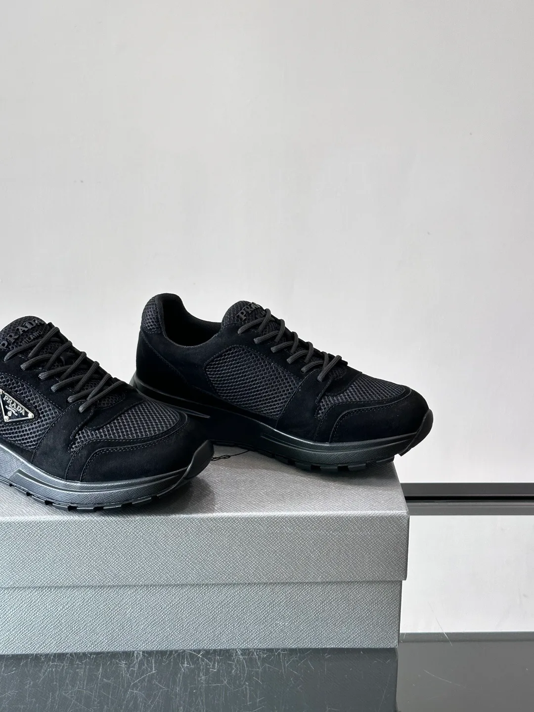 Men's Sneakers PRADA 18102650