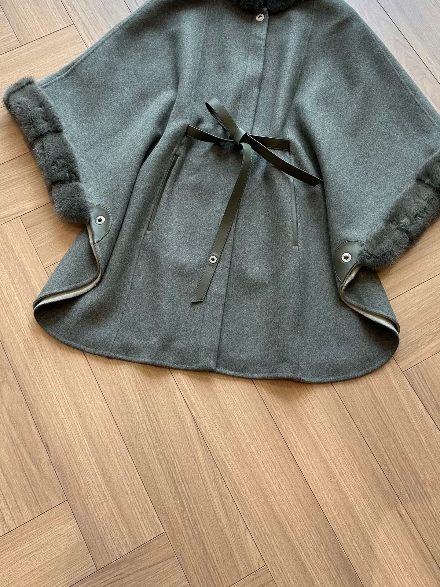 Women's Coats LORO PIANA 18197605