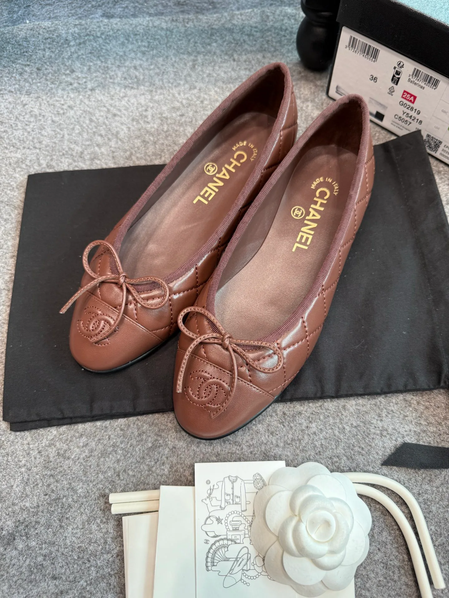 Women's Ballet Flats CHANEL 17836266