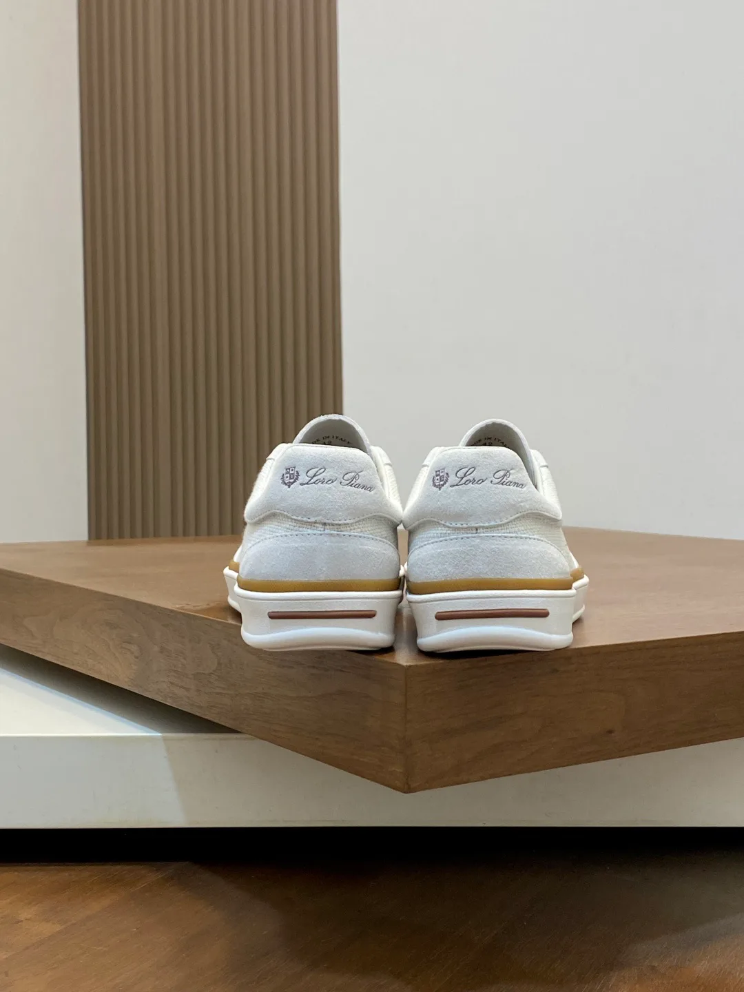 Men's Sneakers LORO PIANA 17646276