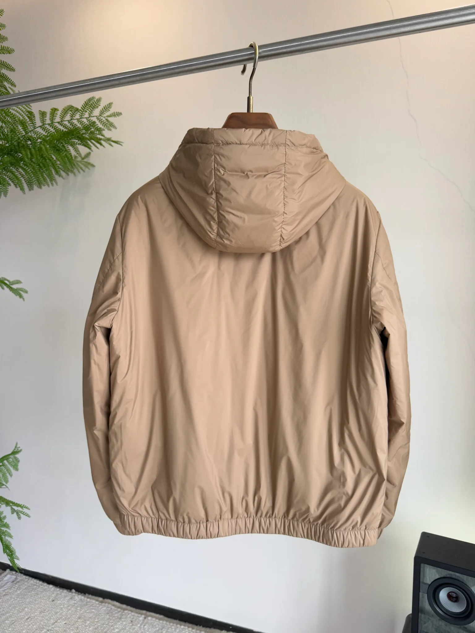 Men's Jackets And Down Jackets MONCLER 18372080