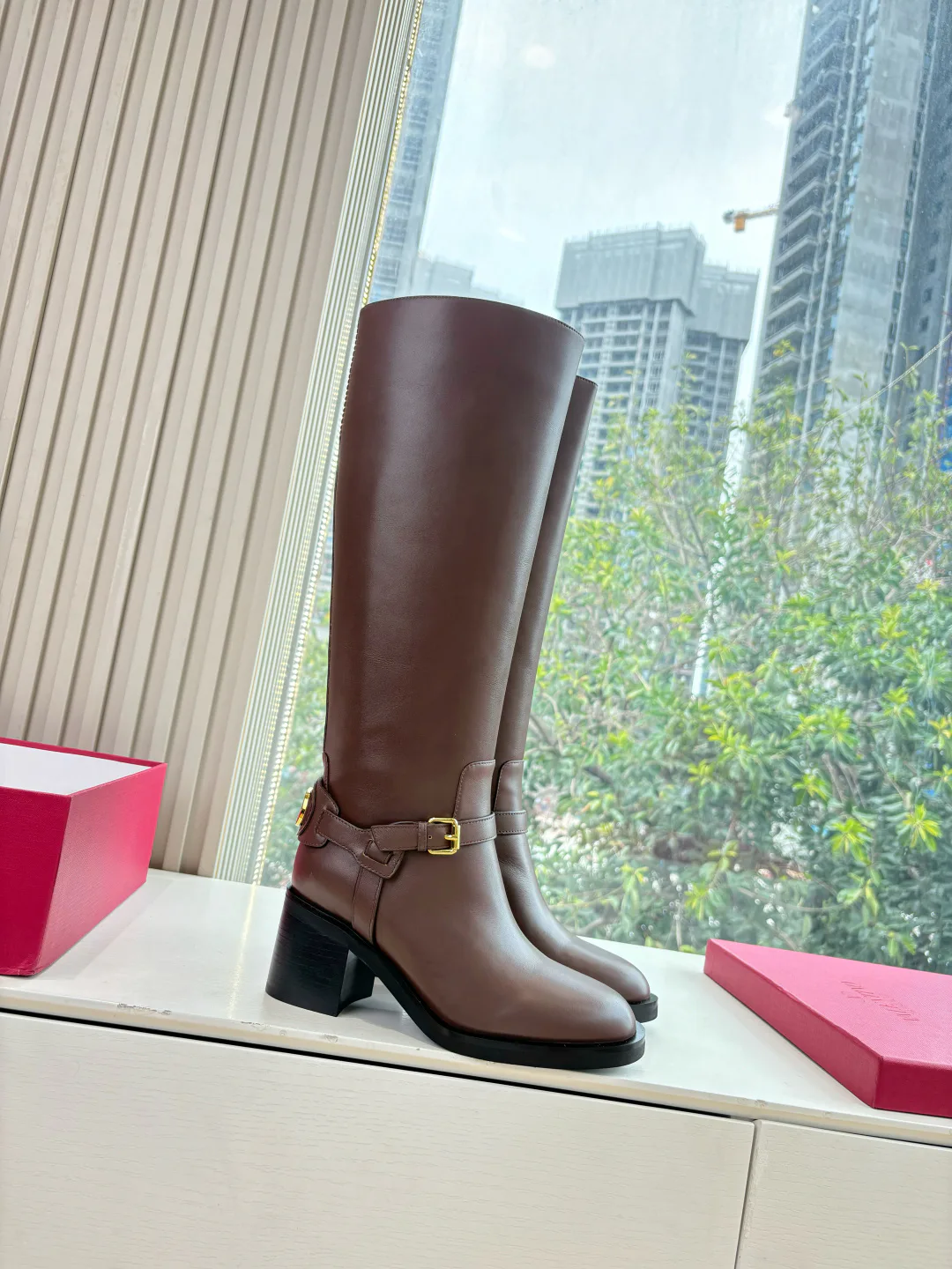 Women's Boots VALENTINO 18414320