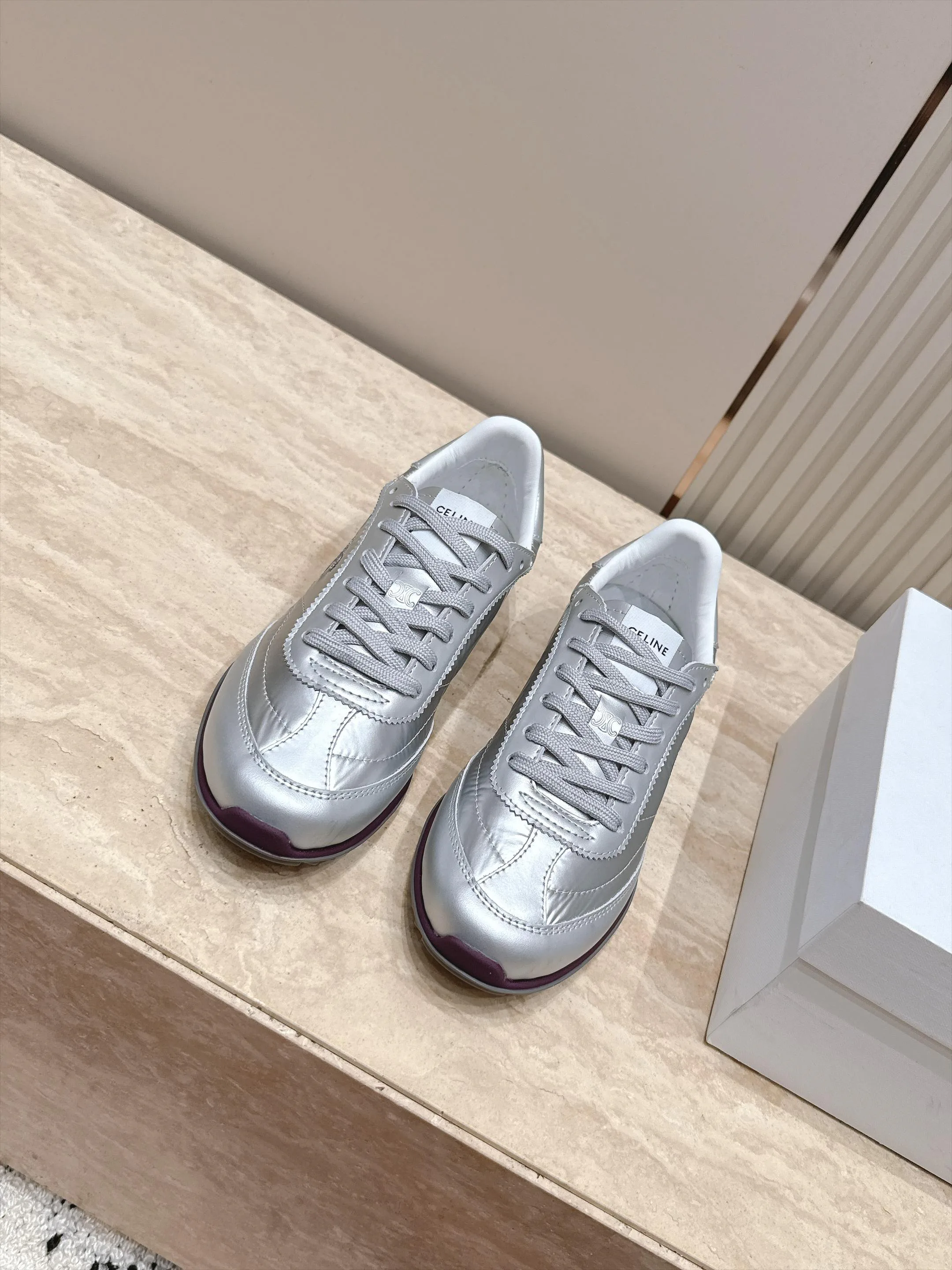 Women's Sneakers CELINE 18420780