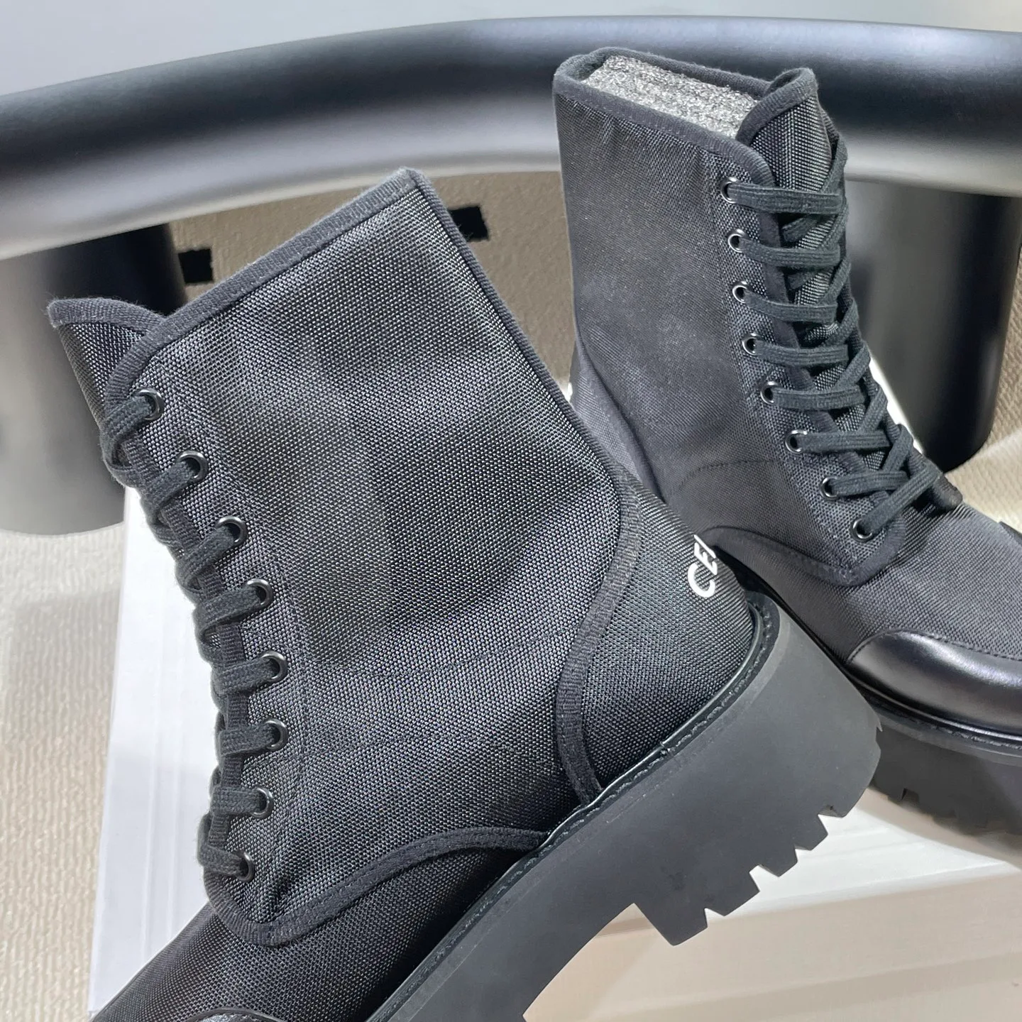 Women's Ankle Boots CELINE 18041639