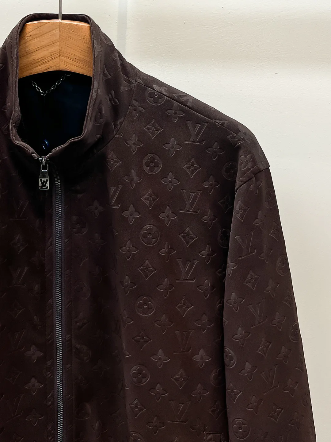 Men's Jackets And Down Jackets LOUIS VUITTON 18499108
