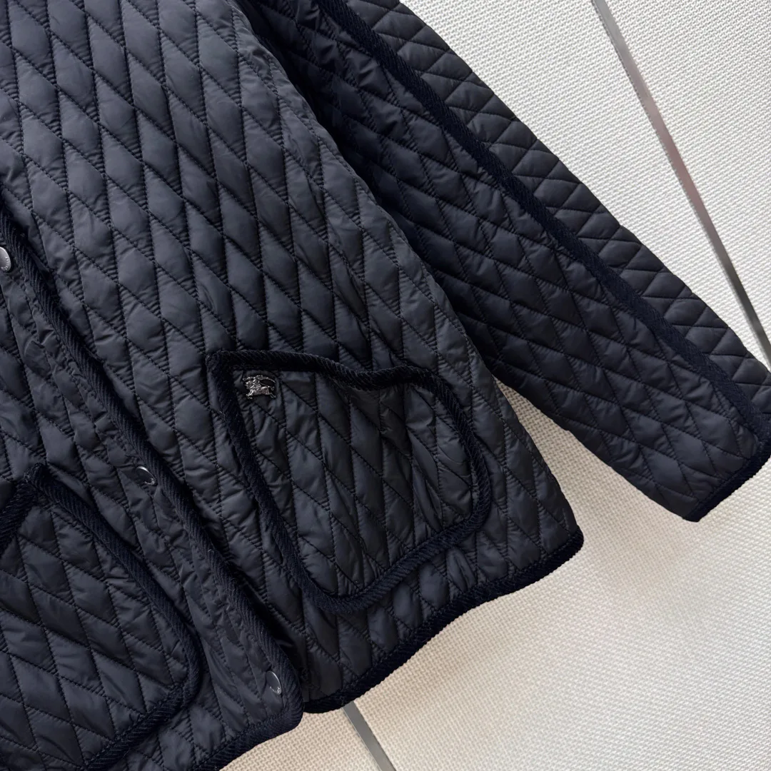 Women's Jackets And Down Jackets BURBERRY 18225621