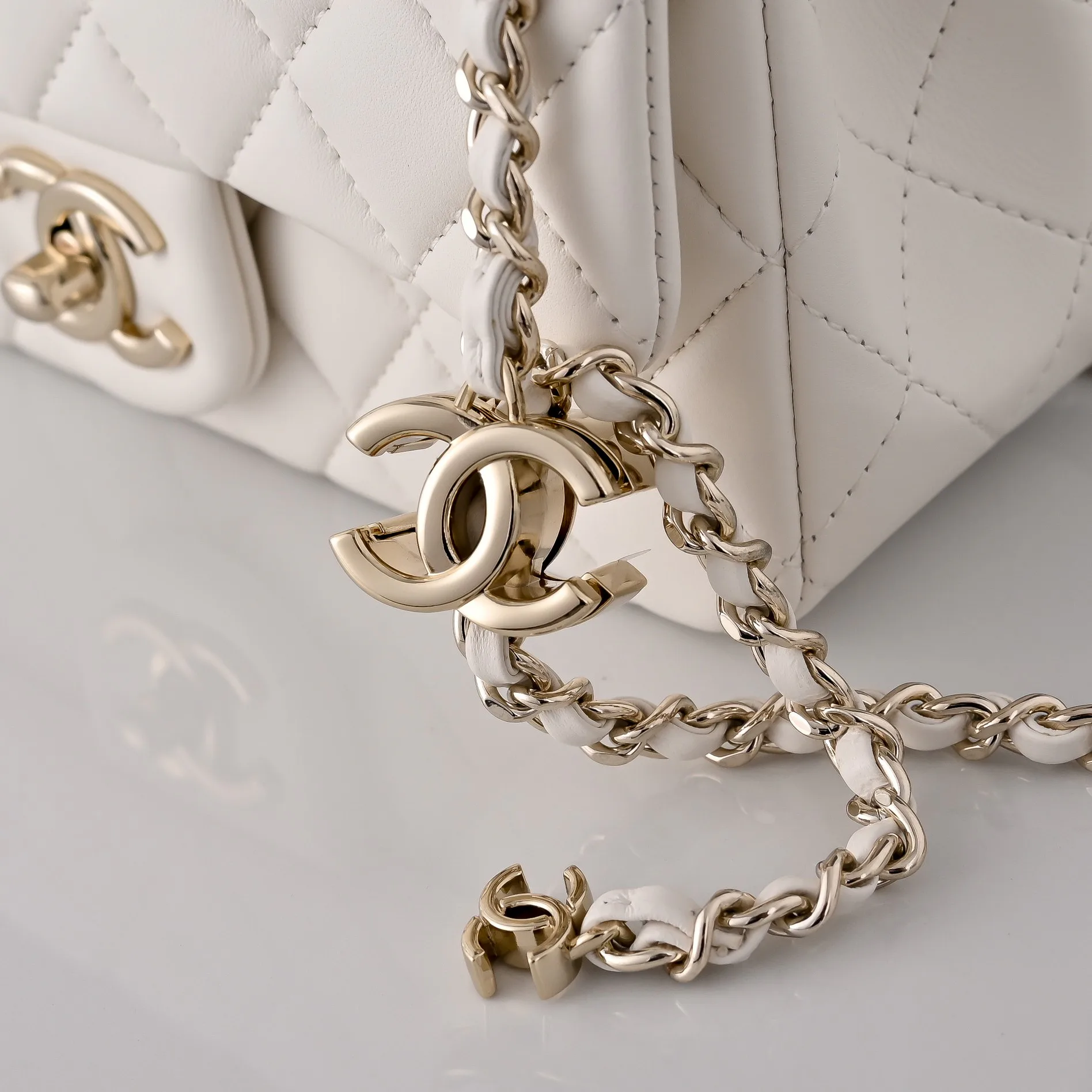 Women's Classic Handbags CHANEL 18148078