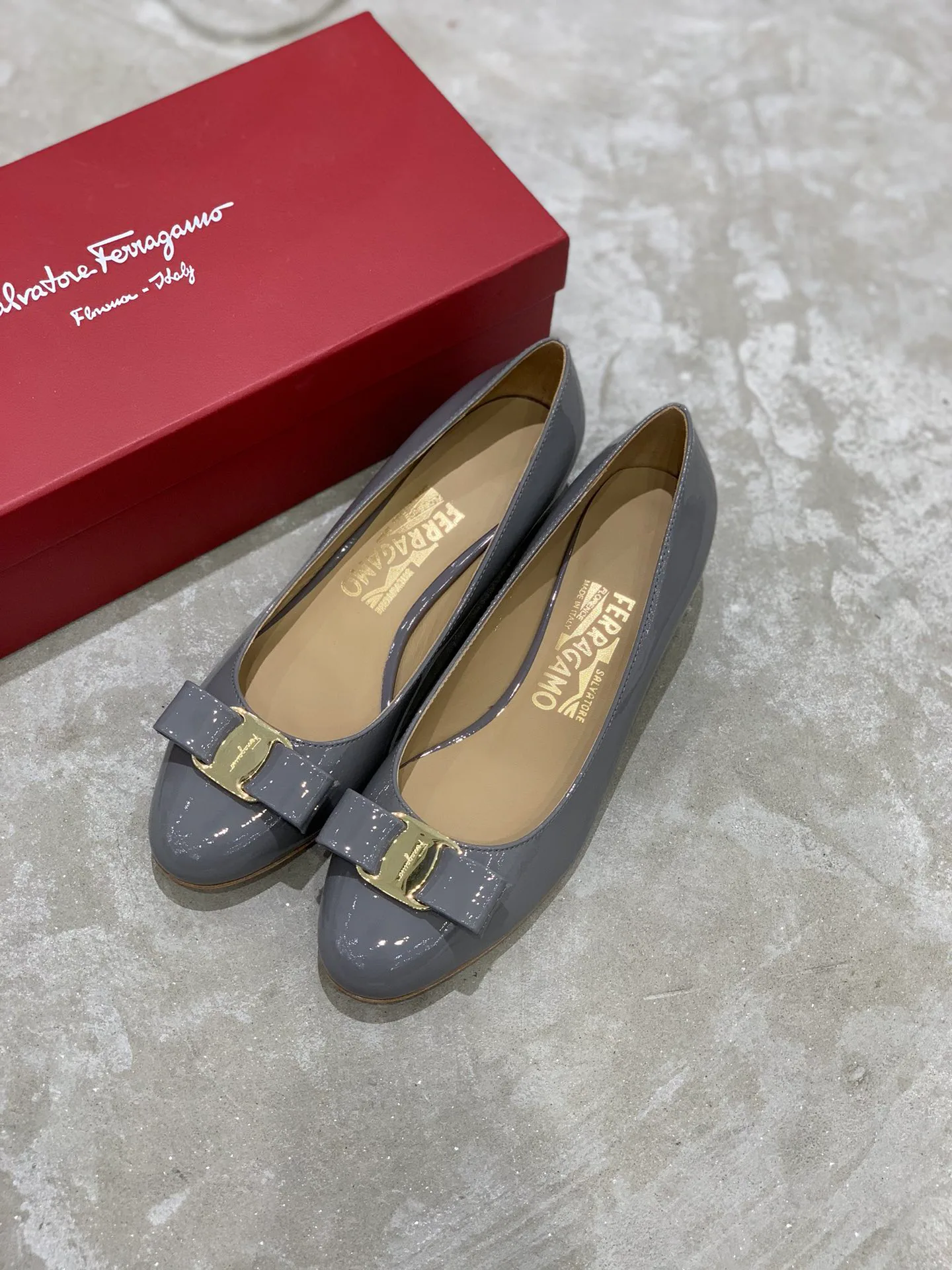 Women's Ballet Flats SALVATORE FERRAGAMO 18340697