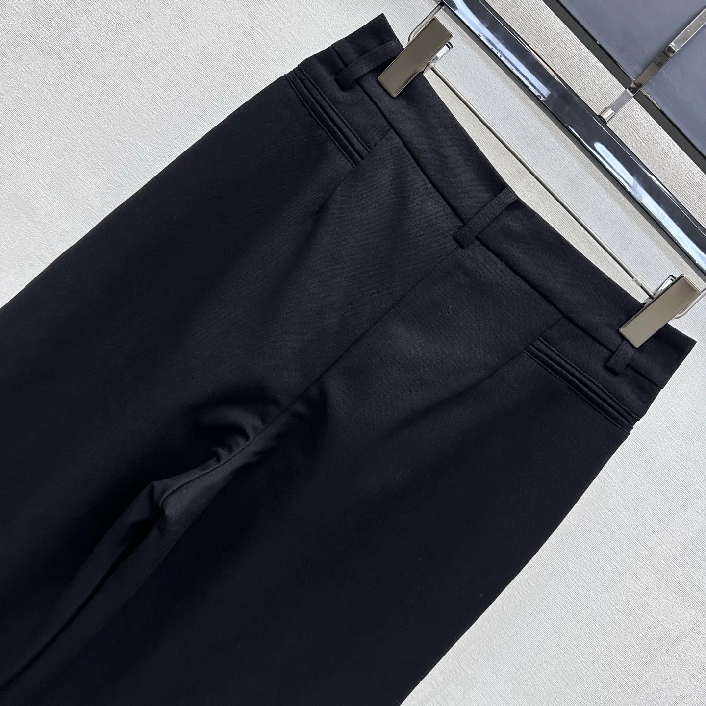 Women's Trousers LOEWE 18022975