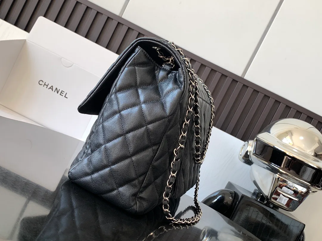 Women's Classic Handbags CHANEL 17949105
