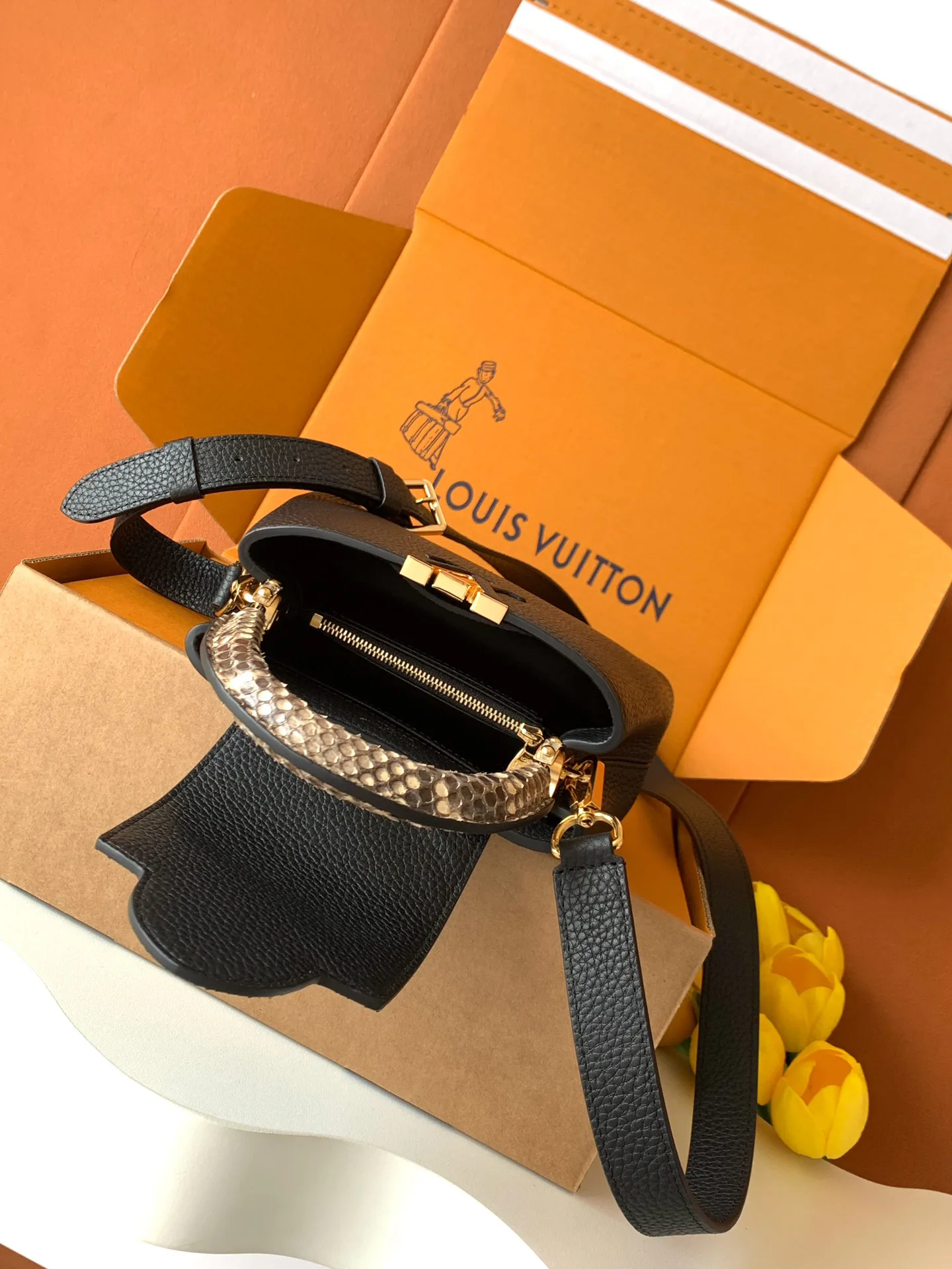 Women's Classic Handbags LOUIS VUITTON 18520877