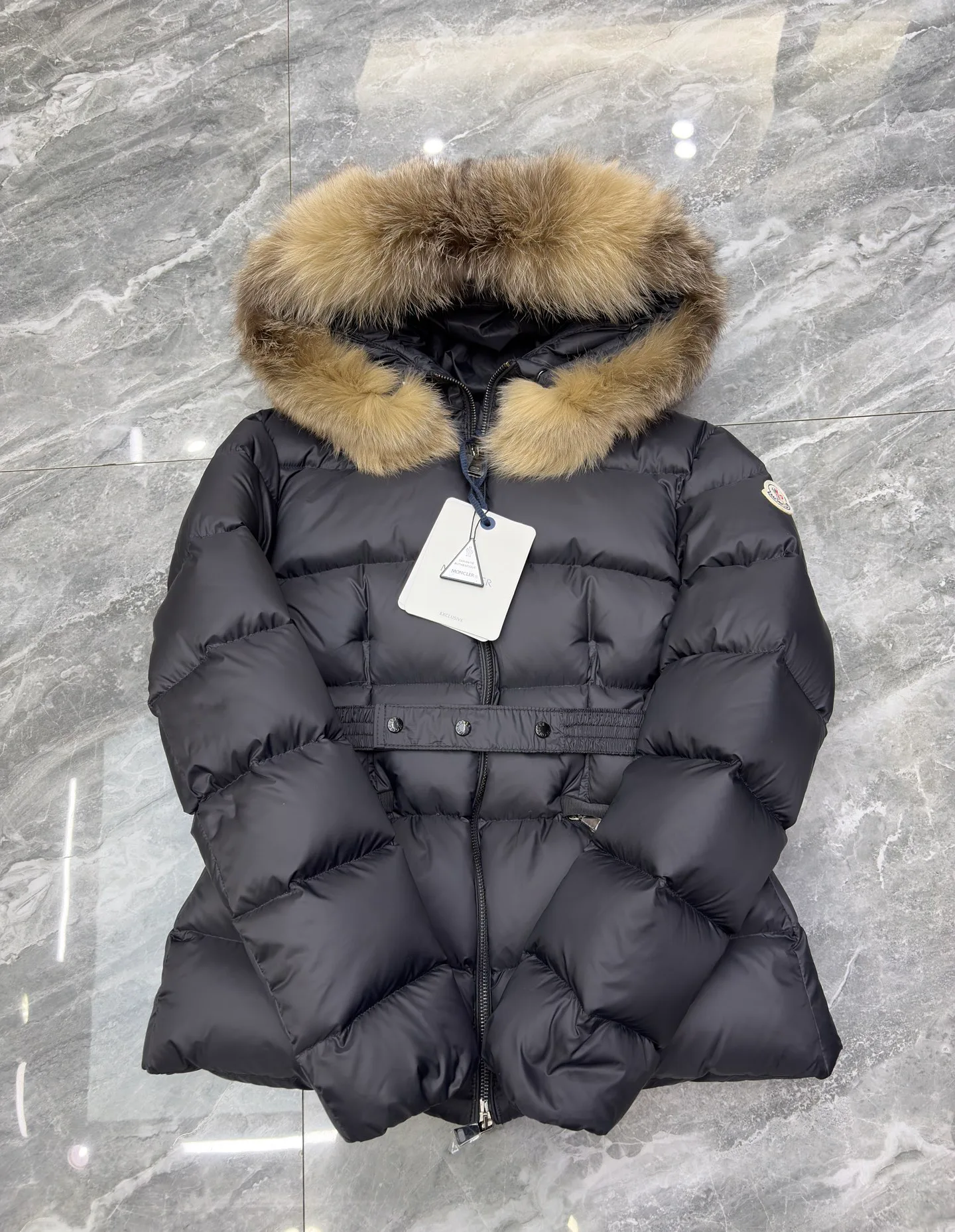 Women's Jackets And Down Jackets MONCLER 17801593
