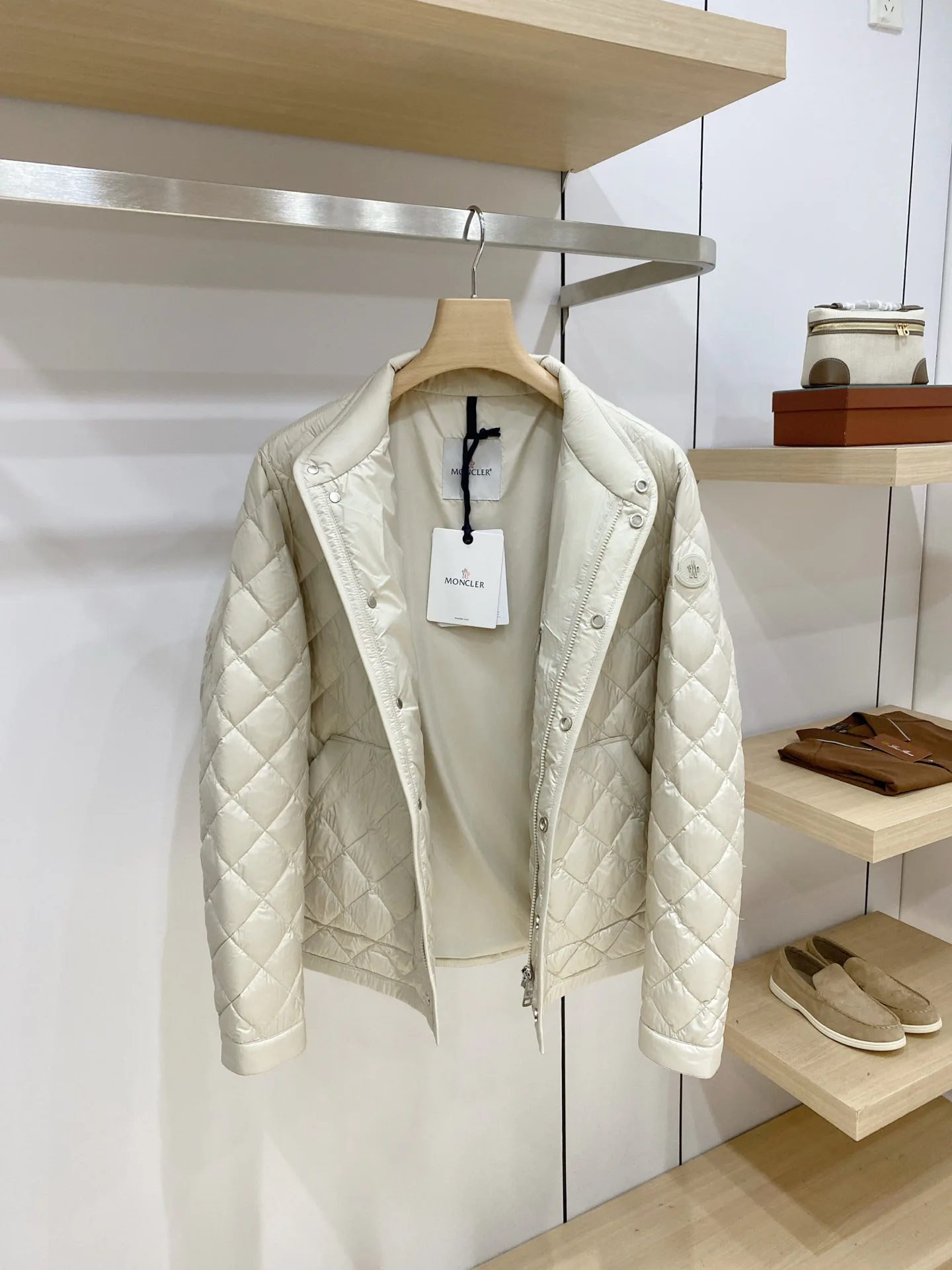 Men's Jackets And Down Jackets MONCLER 18374650