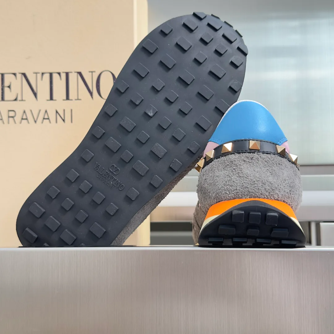 Women's Sneakers VALENTINO 17859892