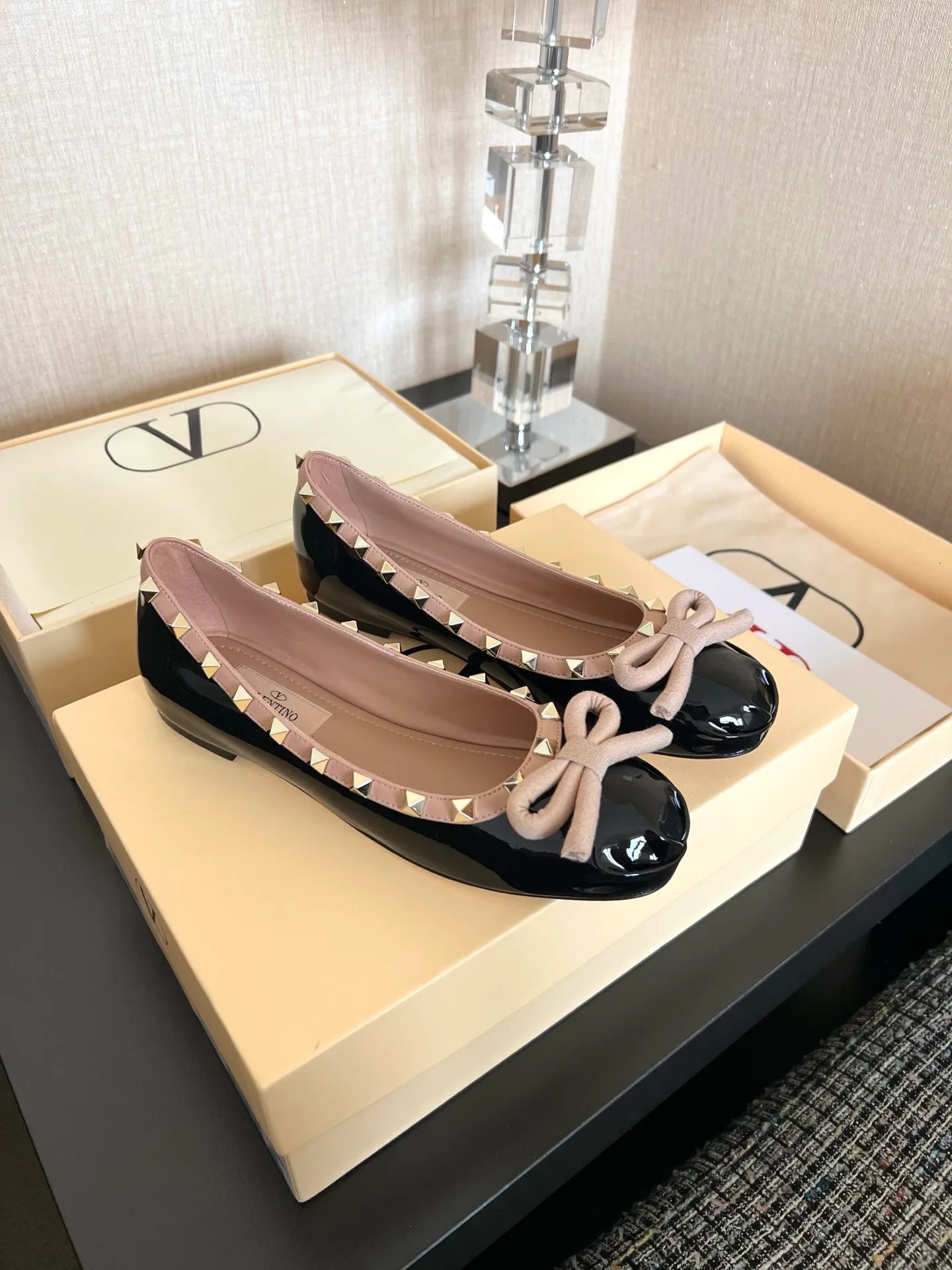 Women's Ballet Flats VALENTINO 17480179