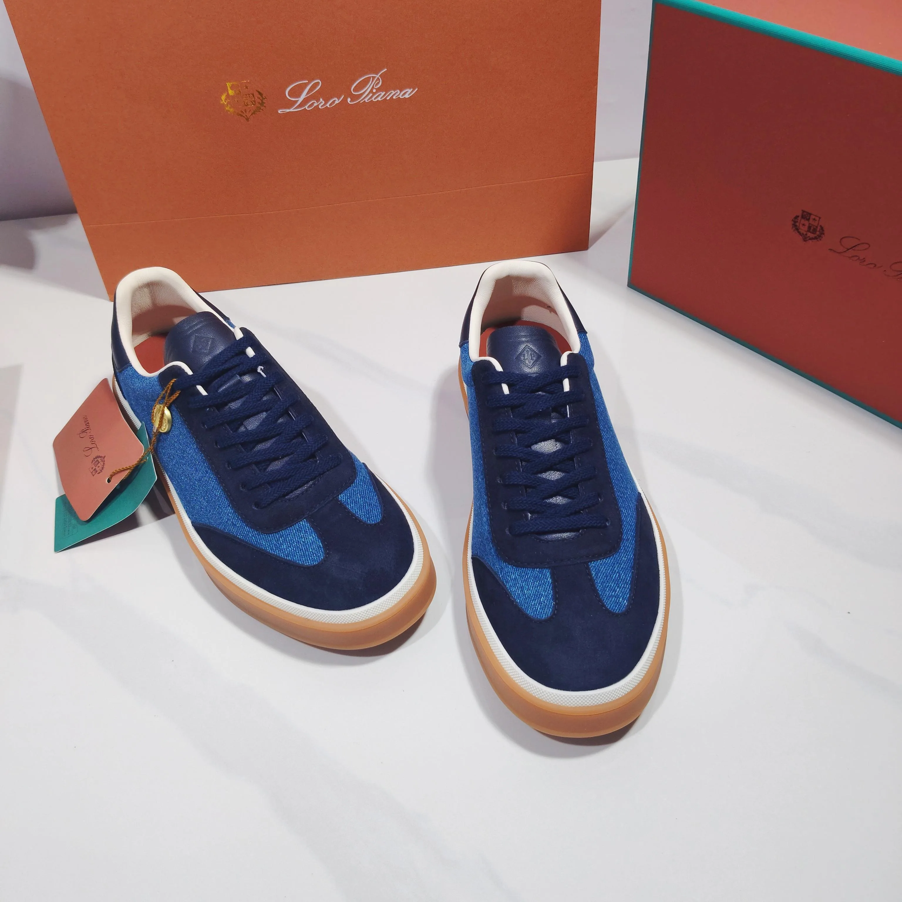 Women's Sneakers LORO PIANA 17961938
