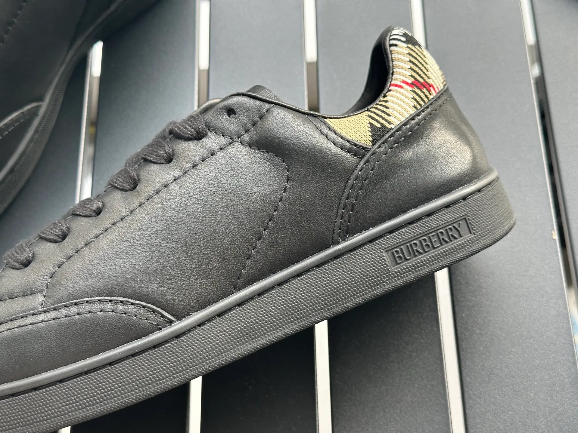Men's Sneakers BURBERRY 17420316