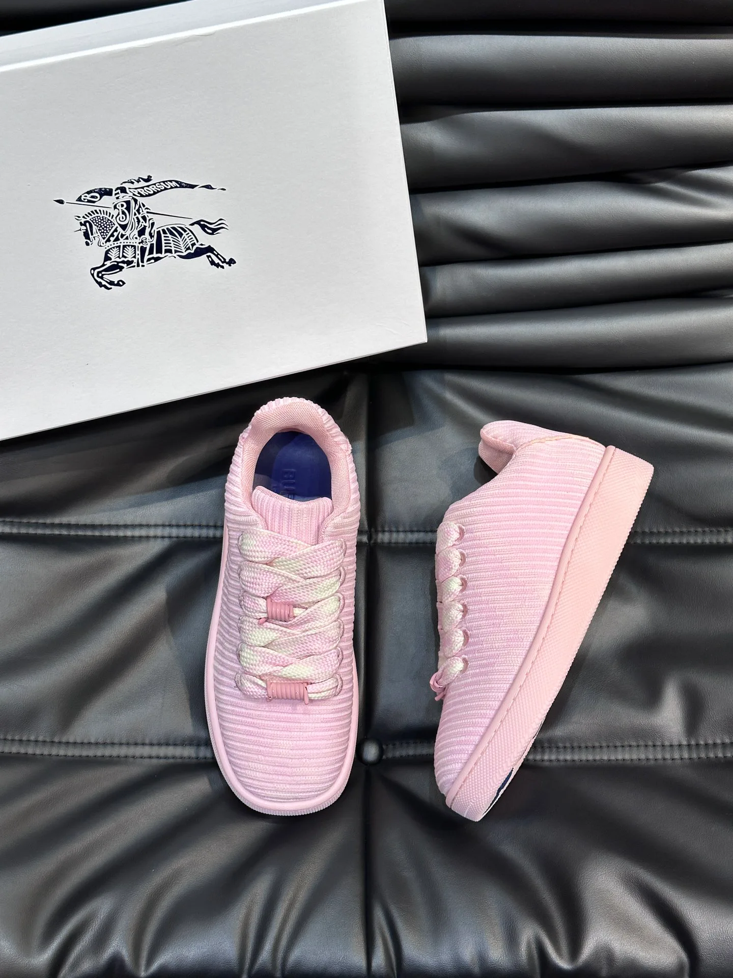Women's Sneakers BURBERRY 17926229