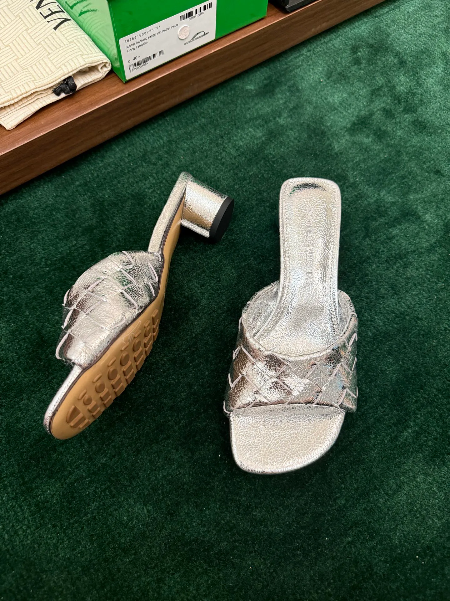 Women's Mules And Clogs BOTTEGA VENETA 17386143