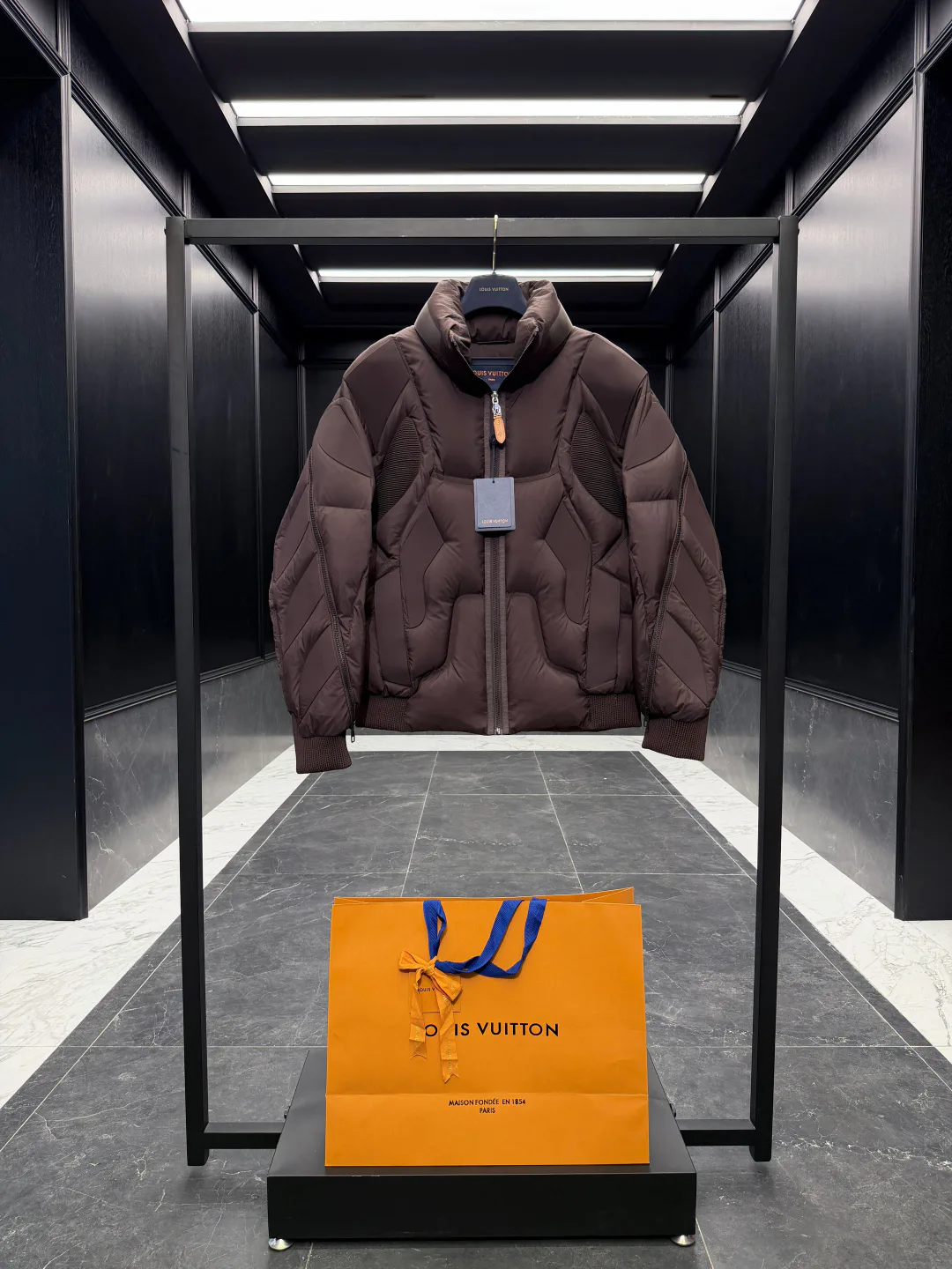 Men's Jackets And Down Jackets LOUIS VUITTON 17795850