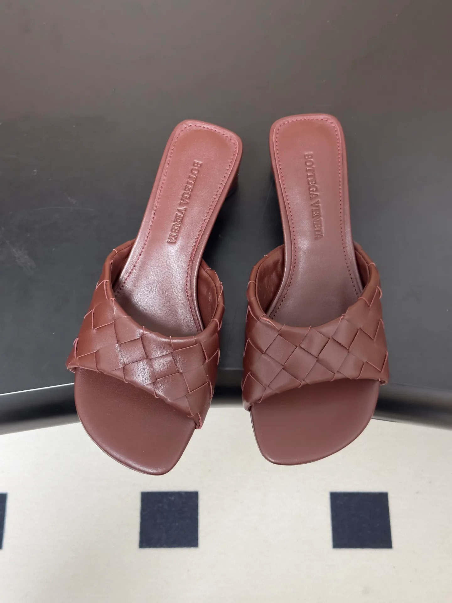 Women's Mules And Clogs BOTTEGA VENETA 17480757