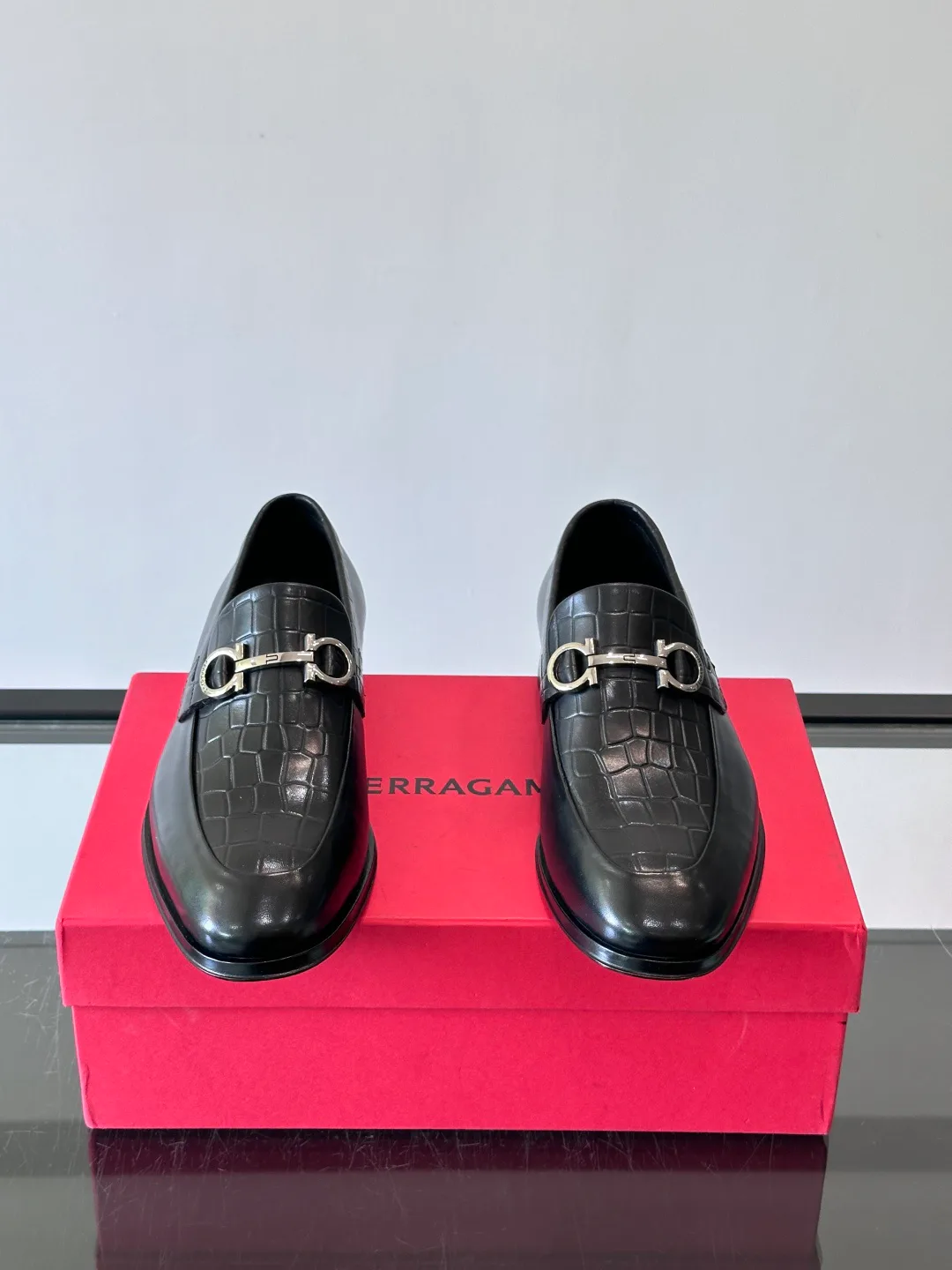 Men's Loafers And Dress Shoes SALVATORE FERRAGAMO 18274548