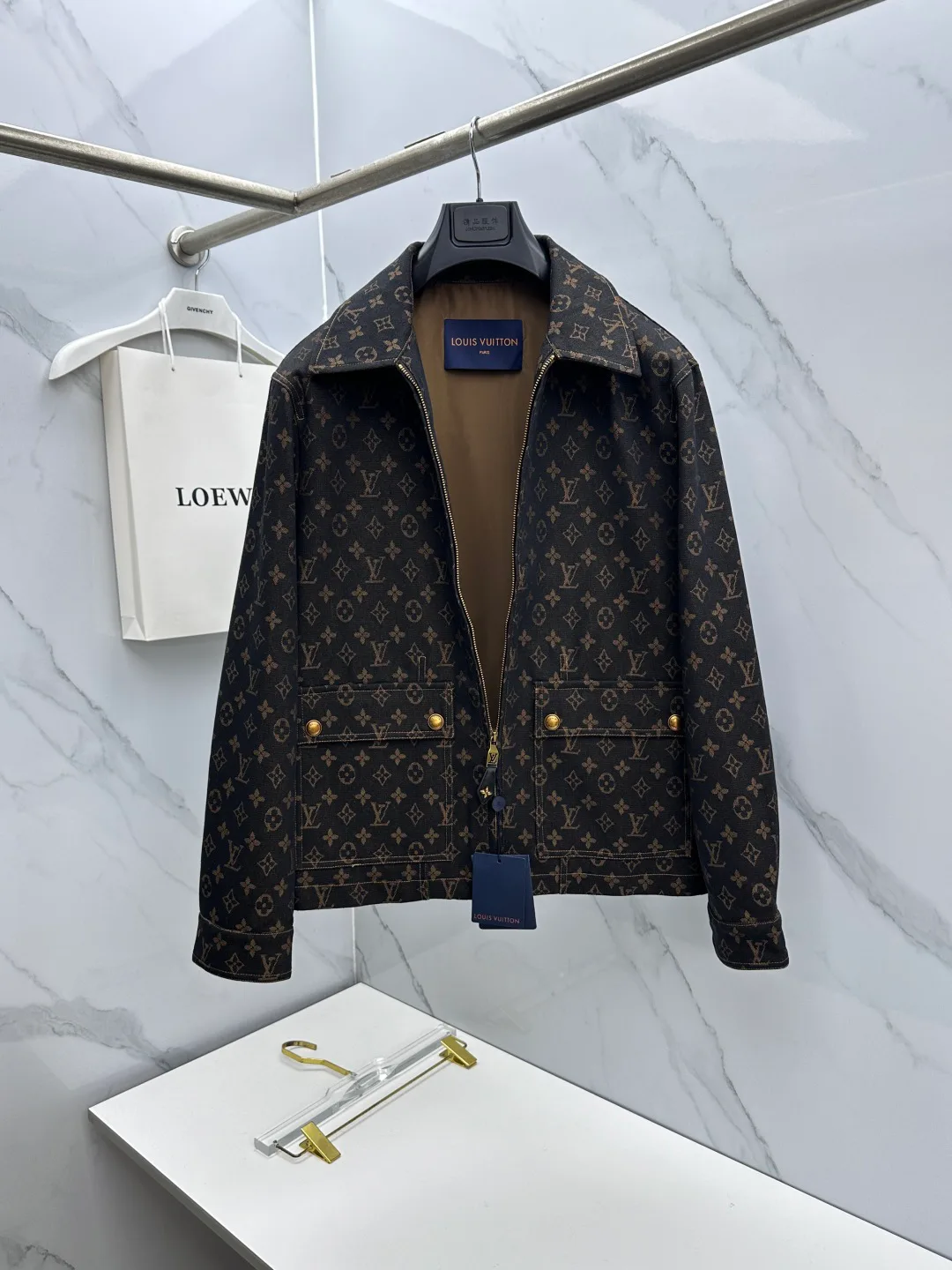 Men's Jackets And Down Jackets LOUIS VUITTON 18246796